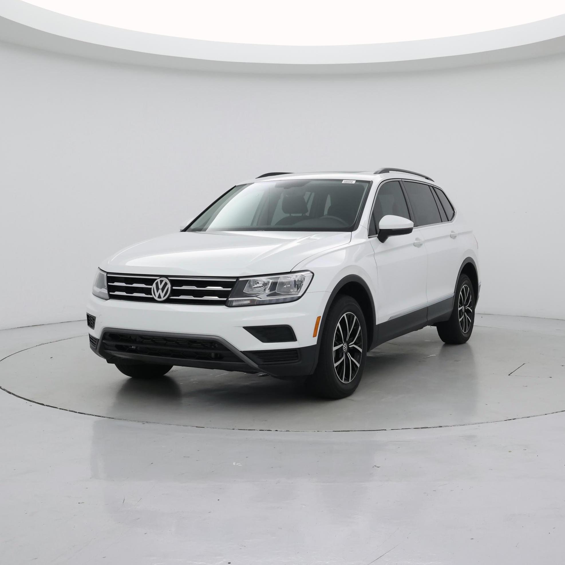 Thumbnail: 2021 Volkswagen Tiguan - 4
