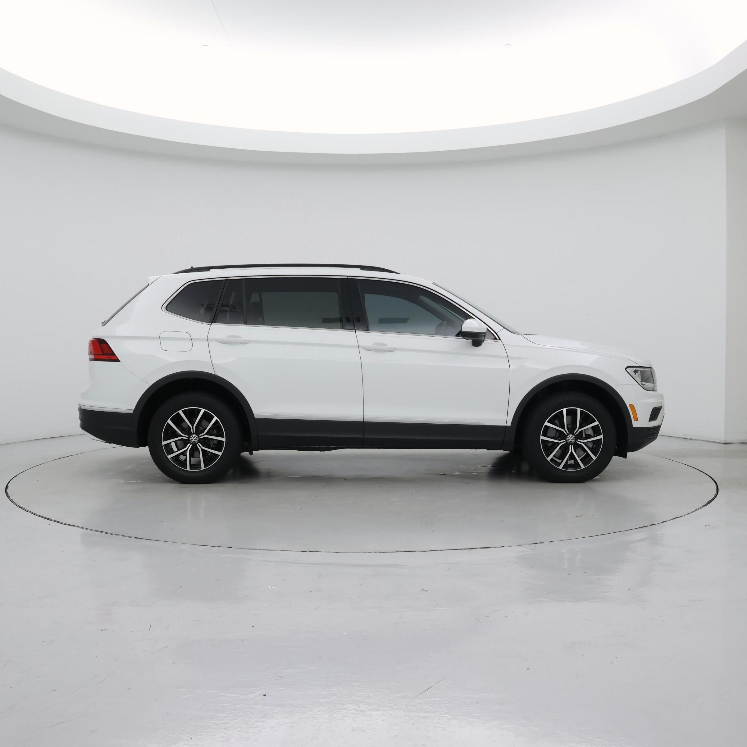 Thumbnail: 2021 Volkswagen Tiguan - 7