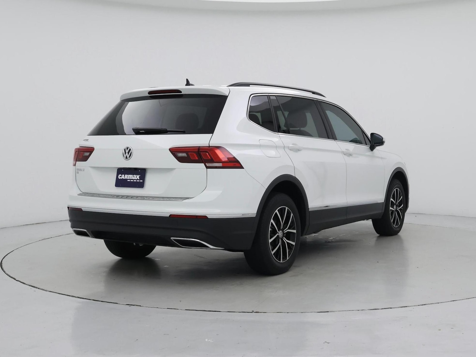 2021 Volkswagen Tiguan SE - Photo 9