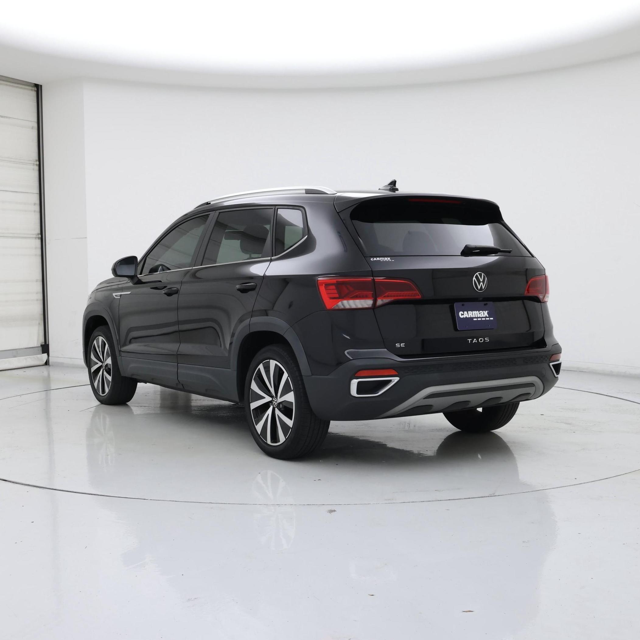 Thumbnail: 2022 Volkswagen Taos - 2