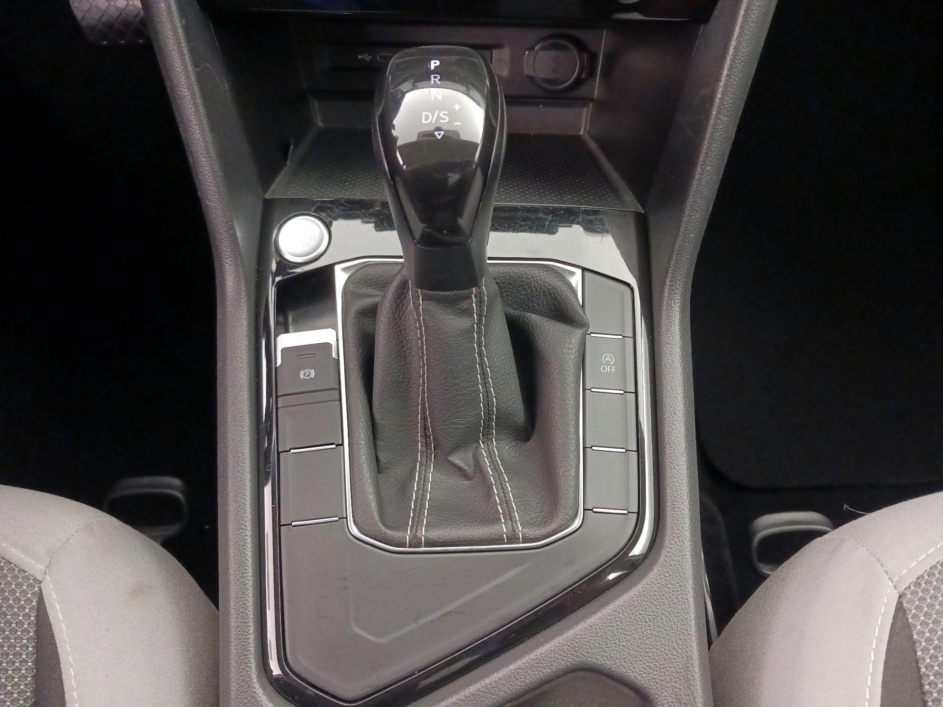 Thumbnail: 2023 Volkswagen Taos - 17