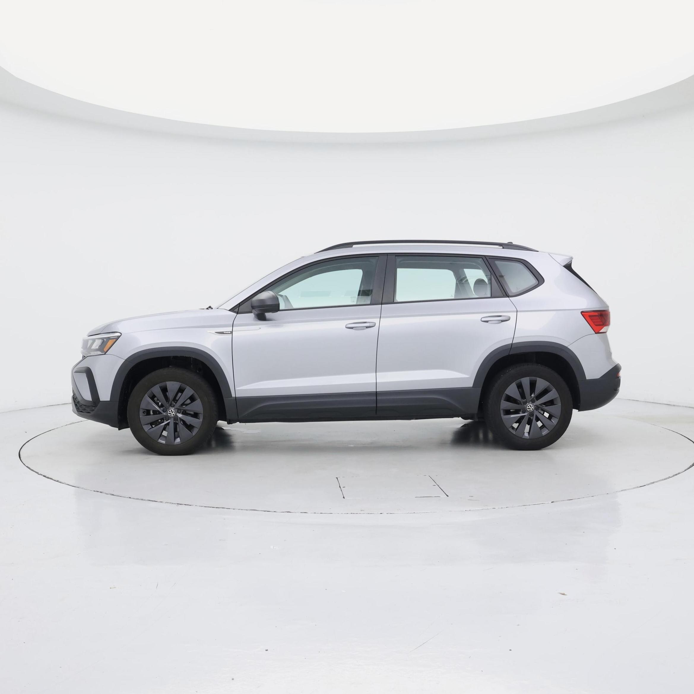 Thumbnail: 2023 Volkswagen Taos - 3