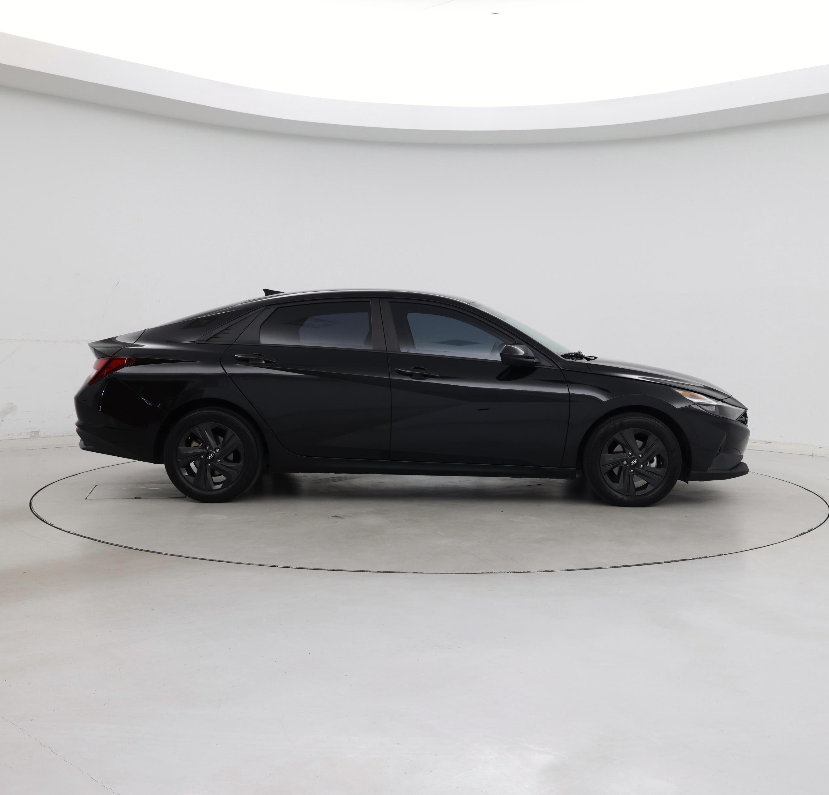 Thumbnail: 2022 Hyundai Elantra - 7