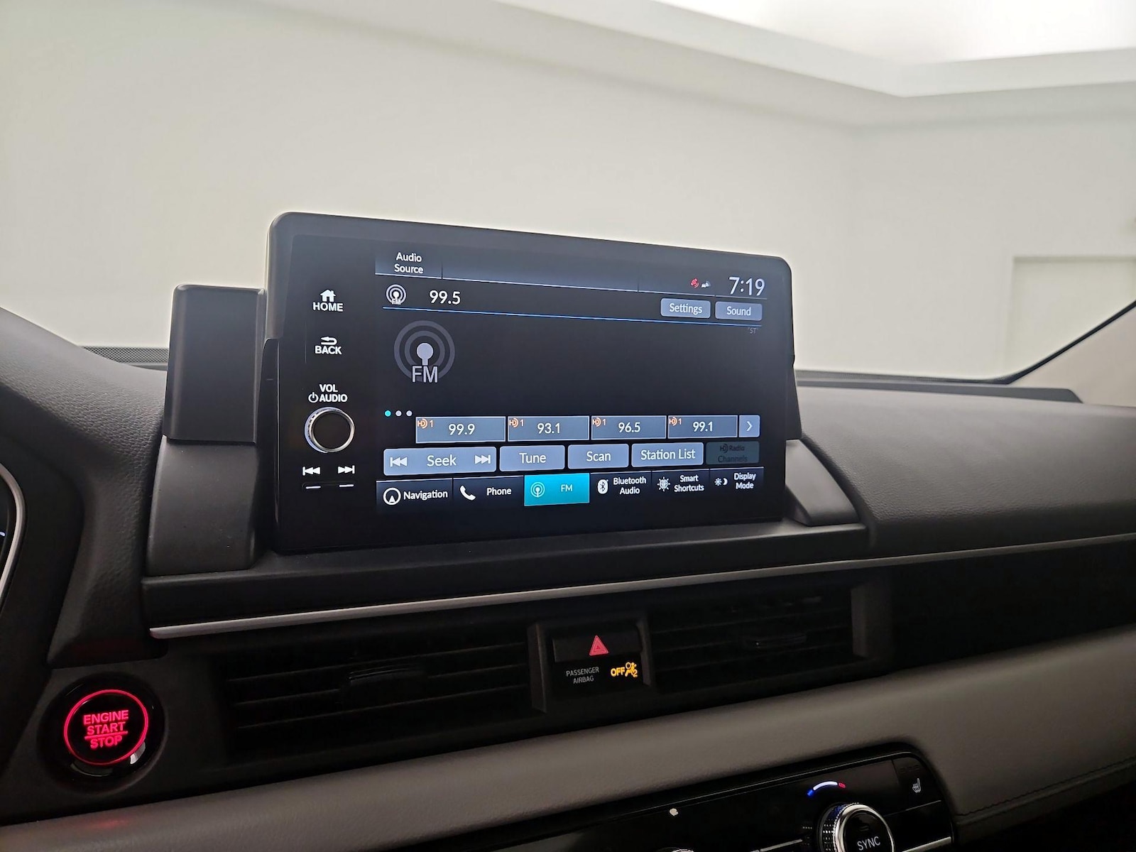 2023 Honda Pilot Touring - Photo 15