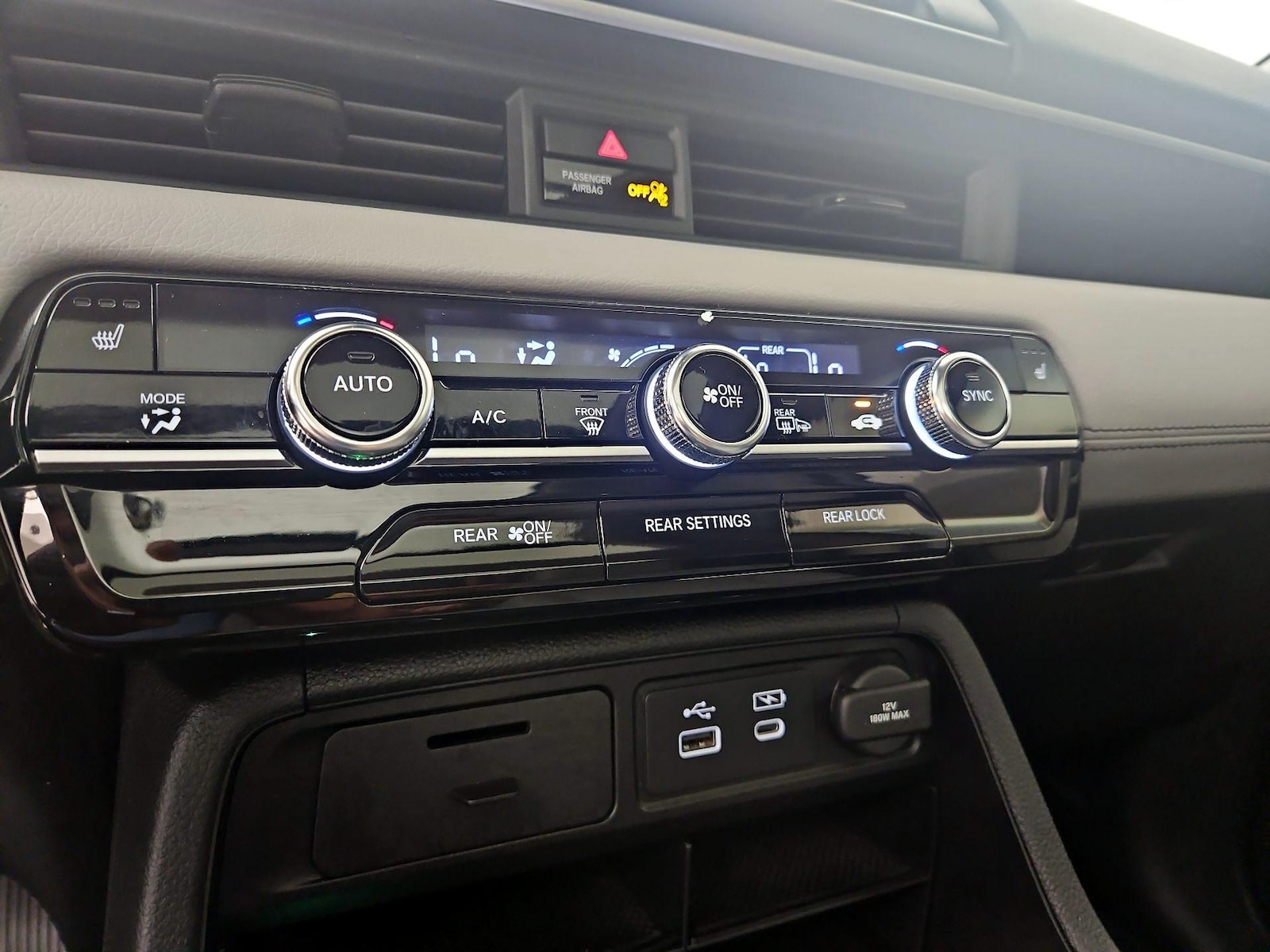 2023 Honda Pilot Touring - Photo 16
