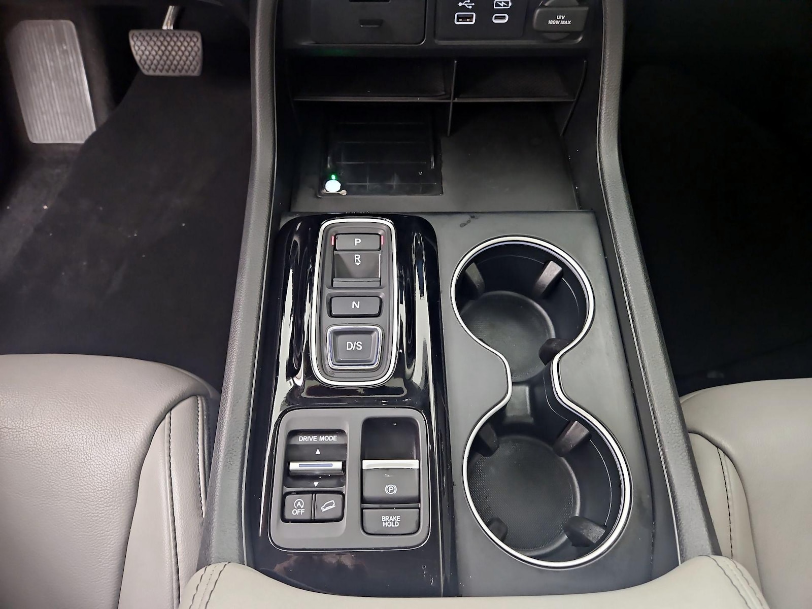 2023 Honda Pilot Touring - Photo 17