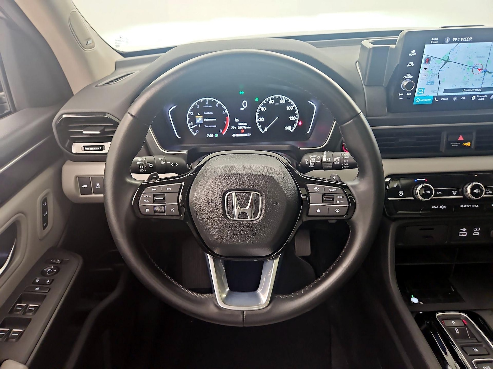 2023 Honda Pilot Touring - Photo 9