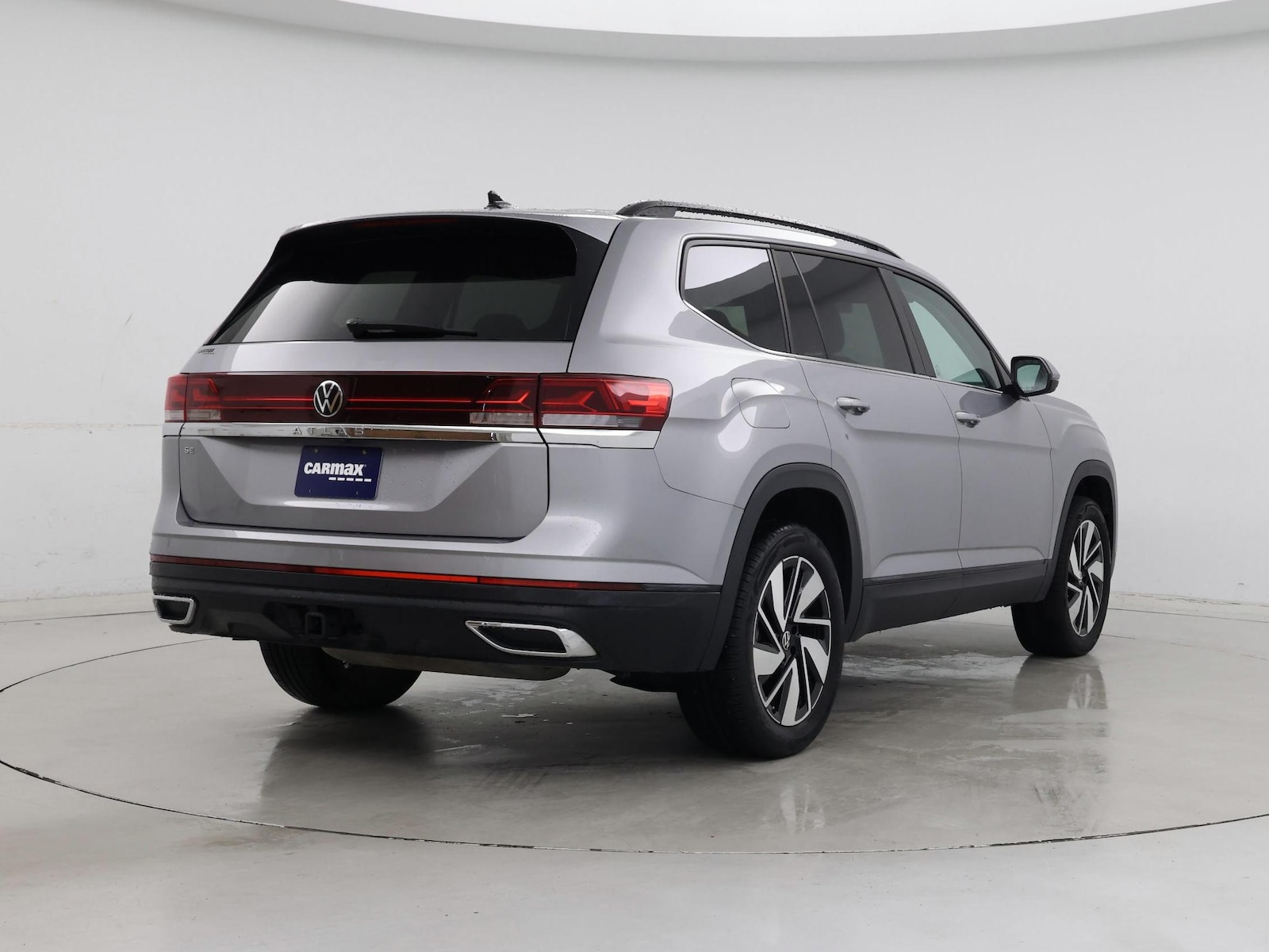 2025 Volkswagen Atlas SE w/Tech - Photo 9