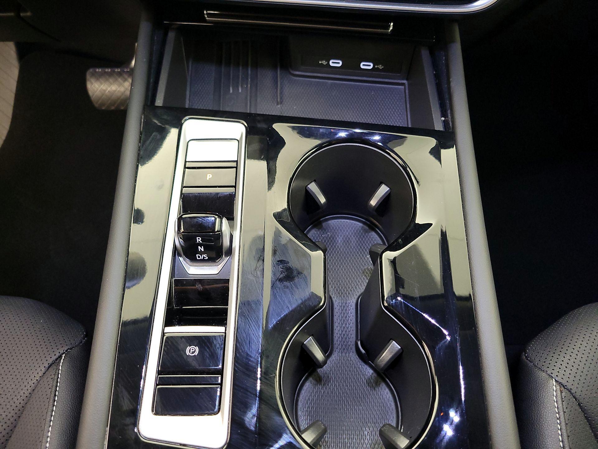 Thumbnail: 2025 Volkswagen Atlas - 17