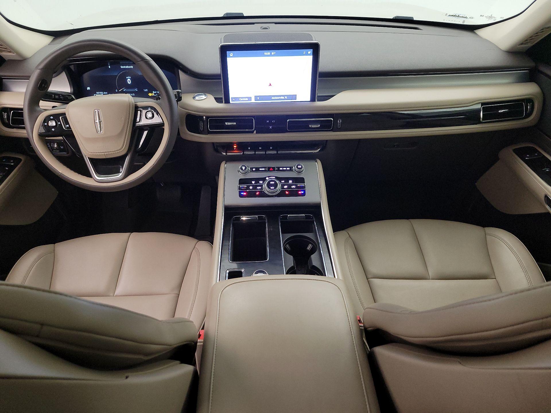 Thumbnail: 2023 Lincoln Aviator - 9