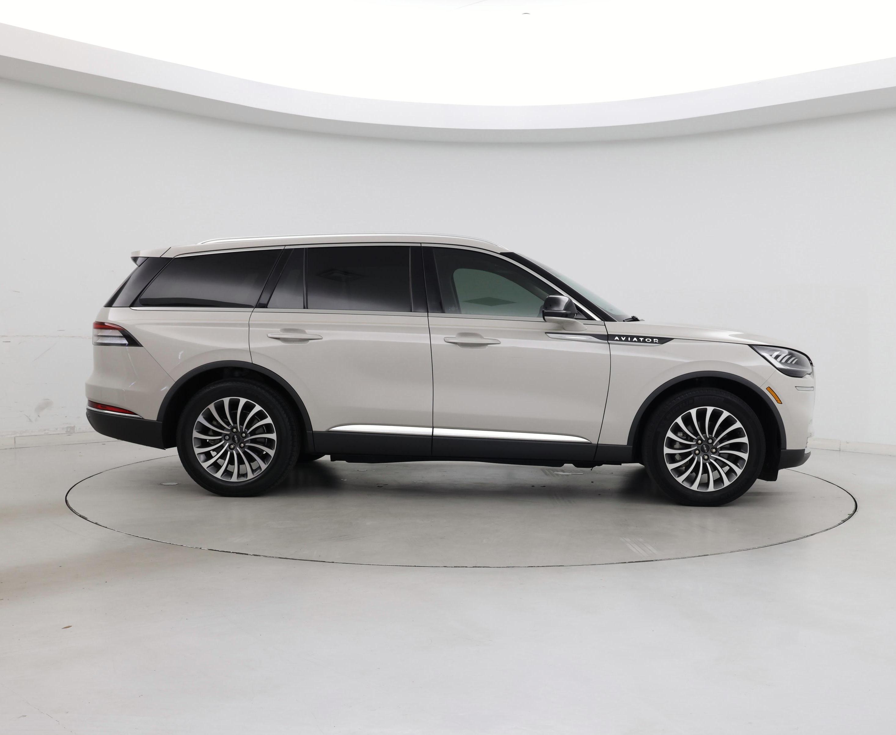 Thumbnail: 2023 Lincoln Aviator - 7