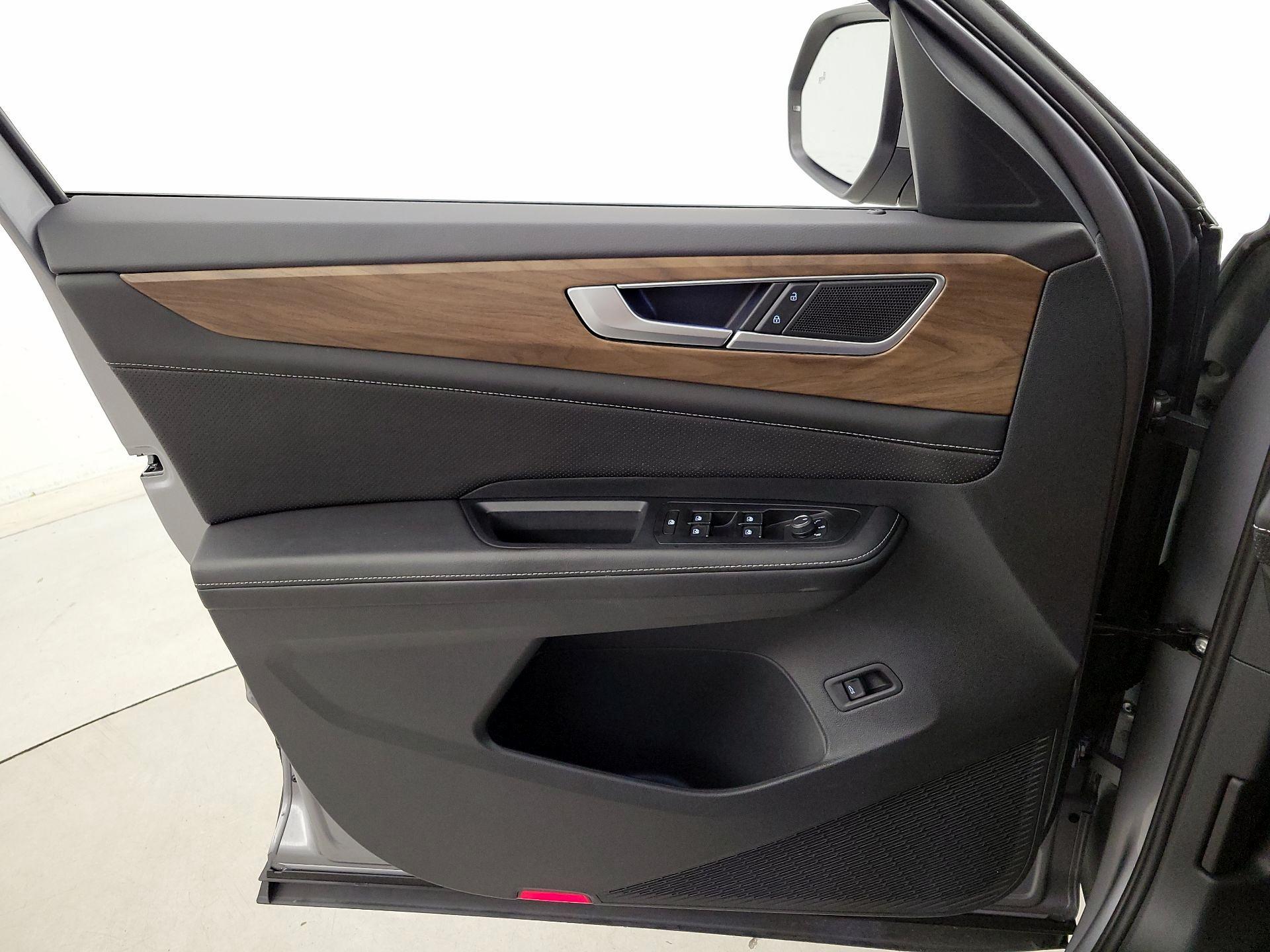 Thumbnail: 2025 Volkswagen Atlas - 12