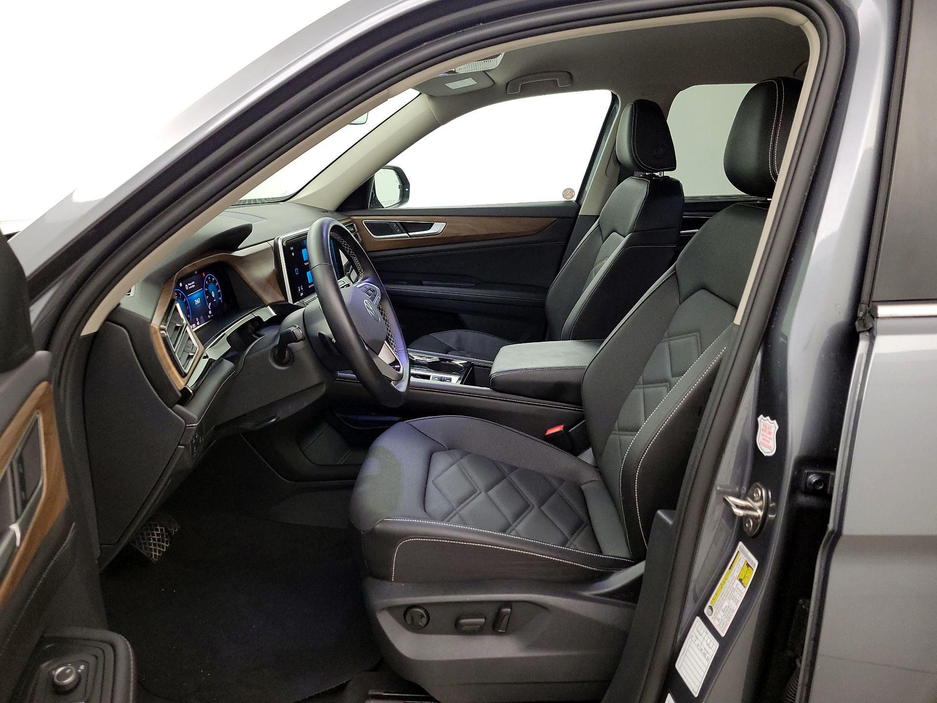 Thumbnail: 2025 Volkswagen Atlas - 11