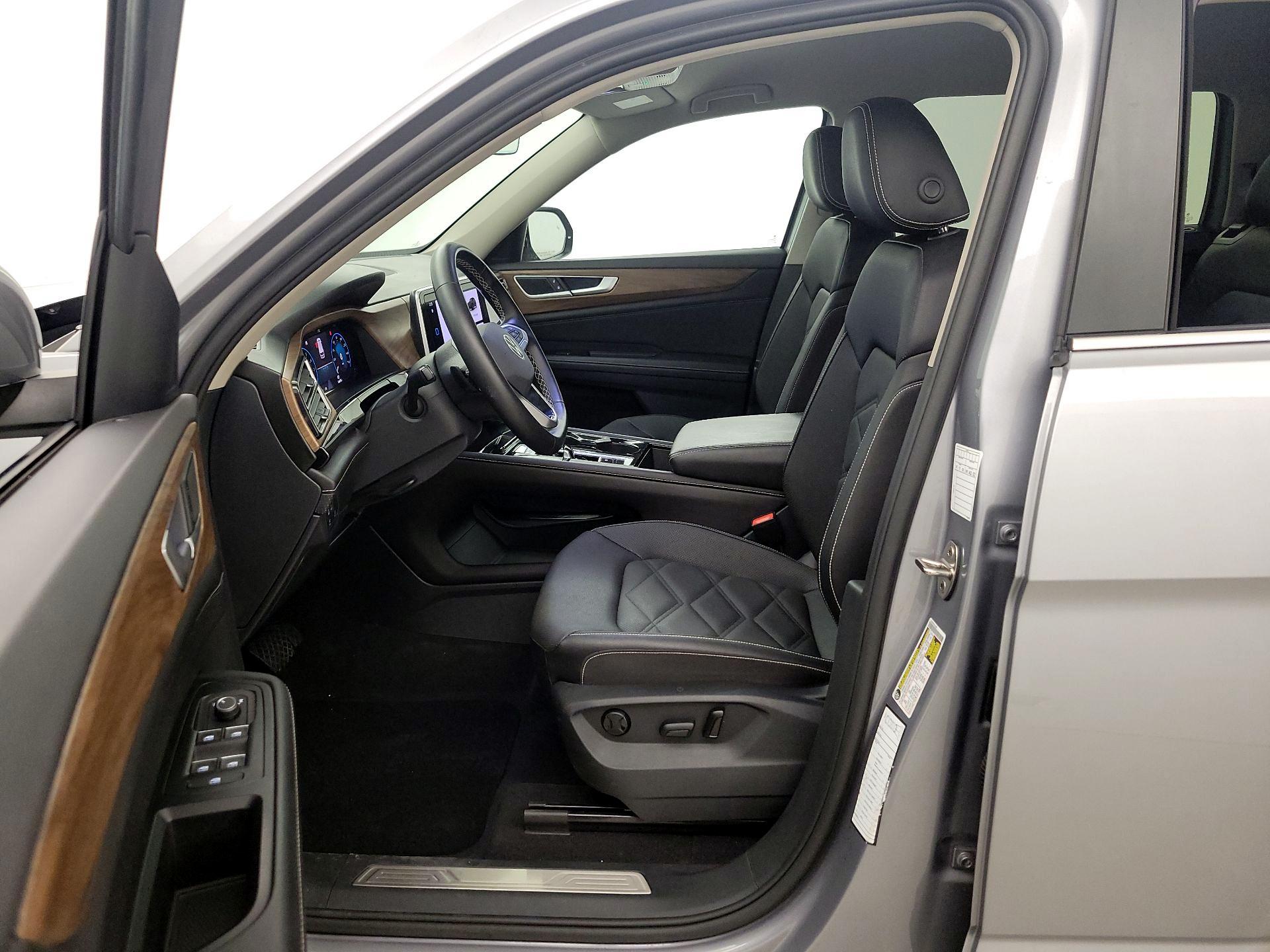 Thumbnail: 2025 Volkswagen Atlas - 11