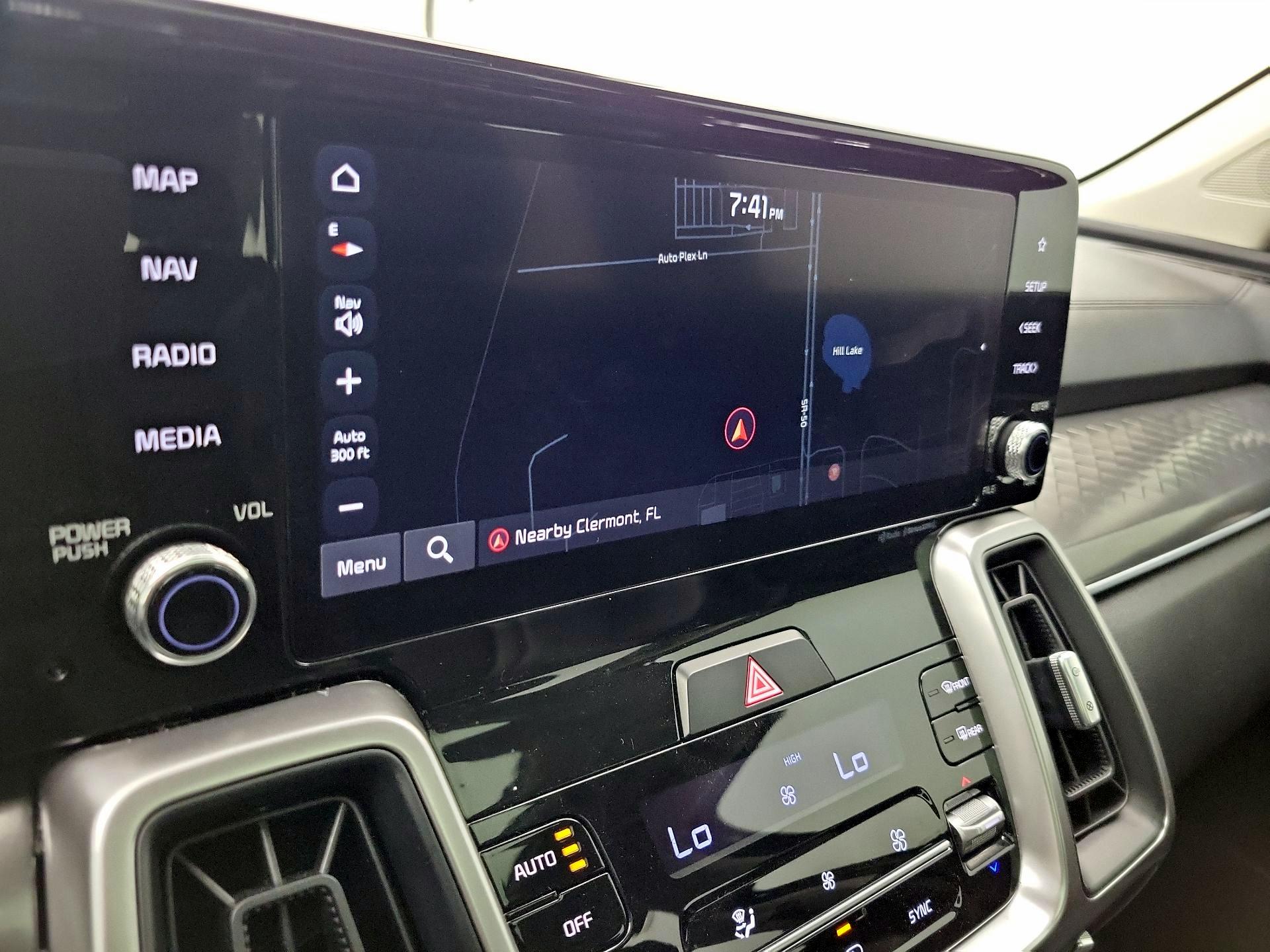 Thumbnail: 2023 Kia Sorento - 14