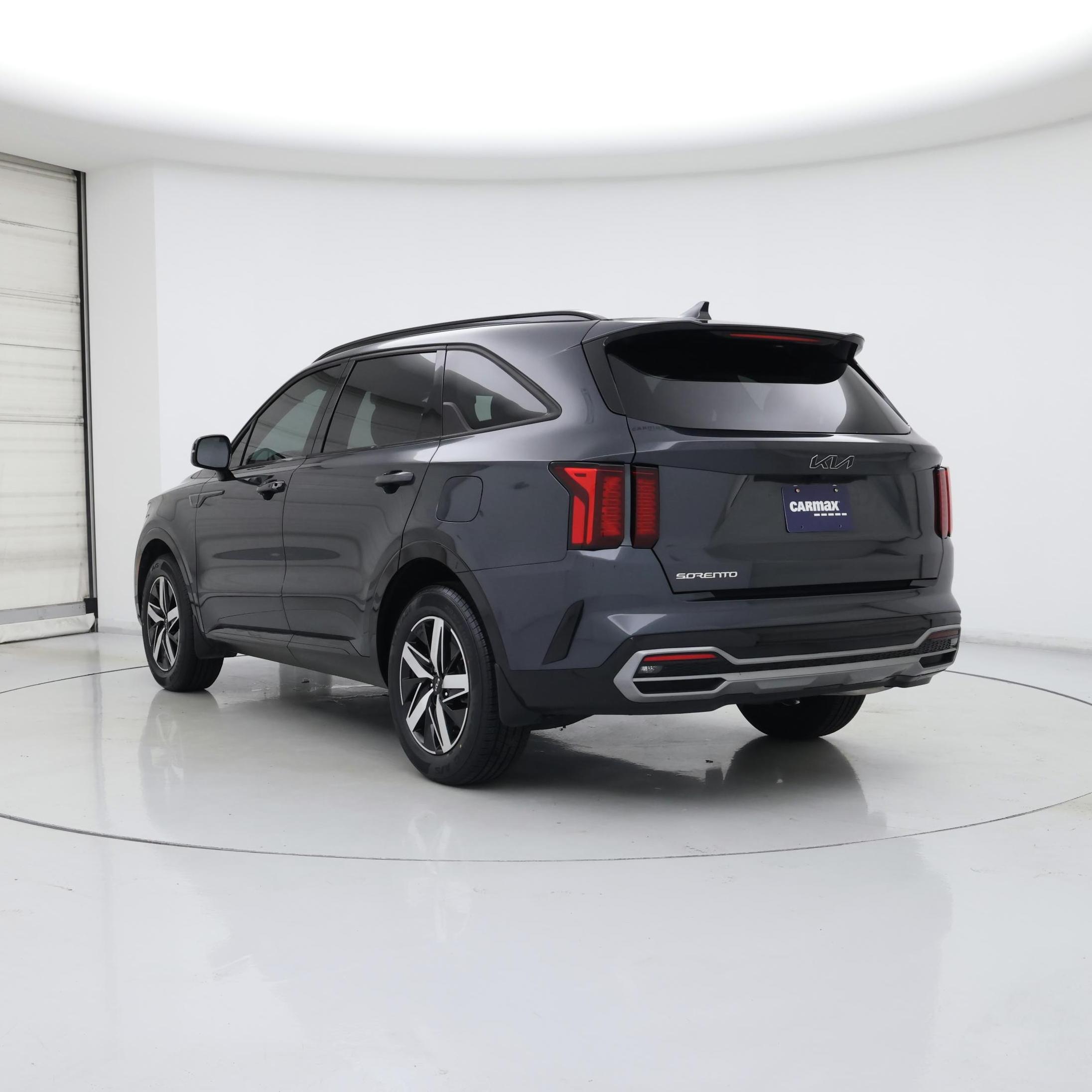Thumbnail: 2023 Kia Sorento - 2