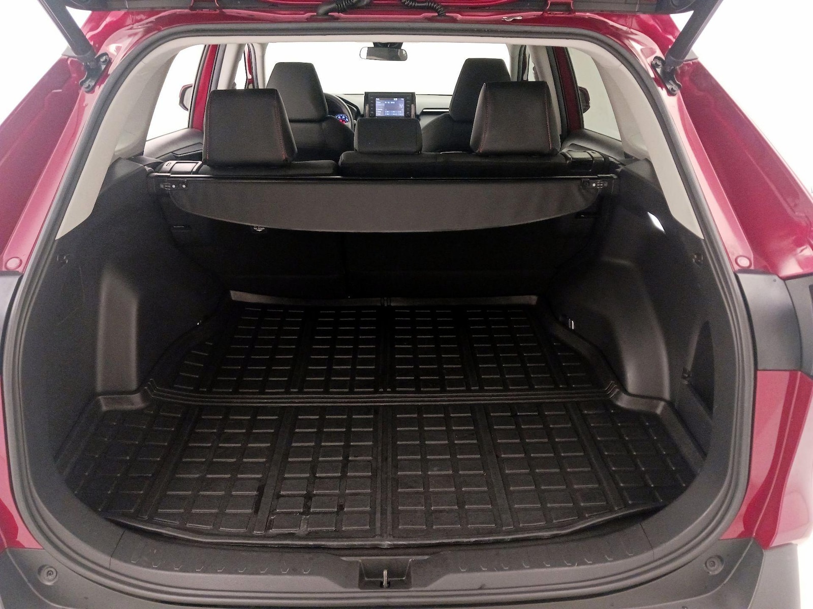 2022 Toyota RAV4 XLE - Photo 22