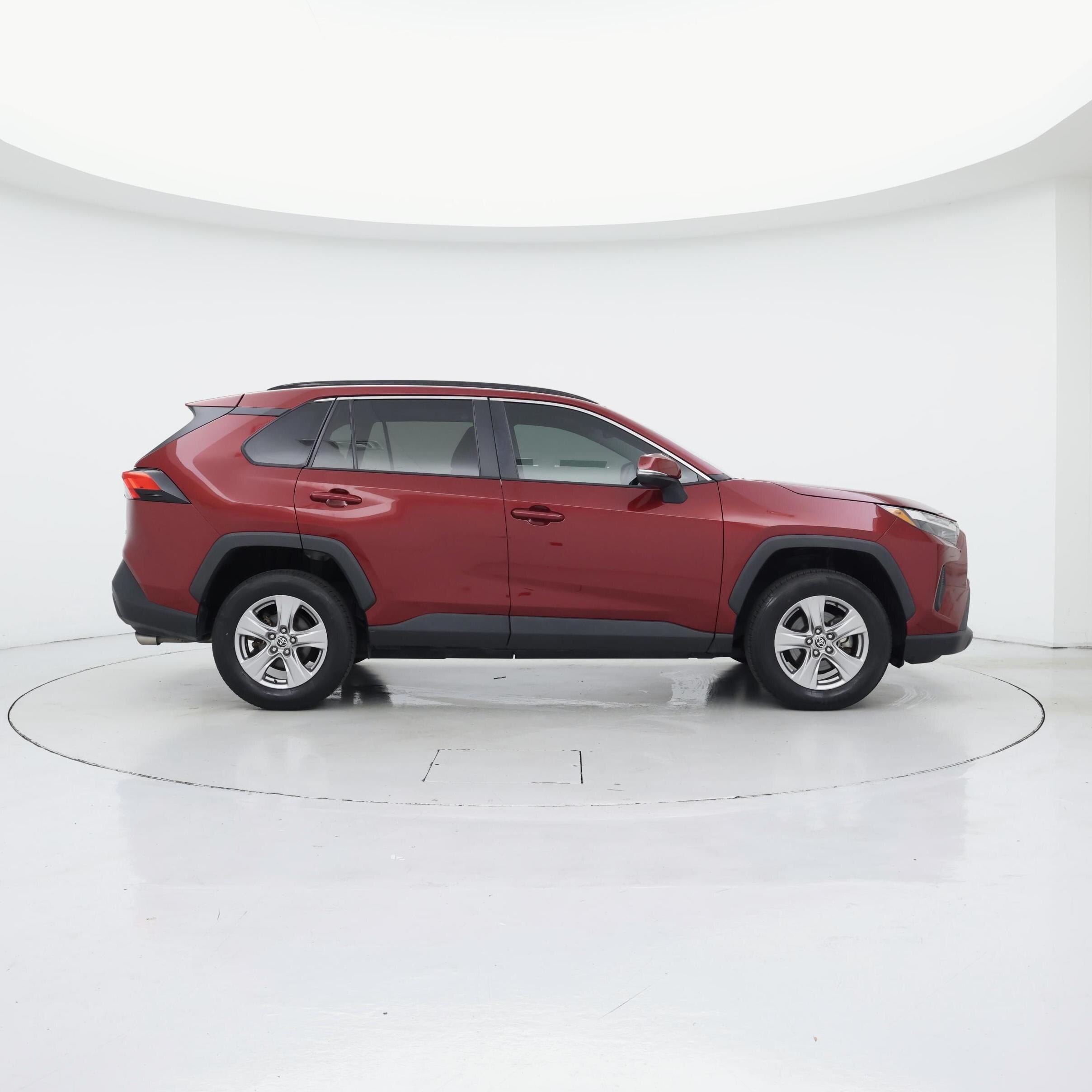 Thumbnail: 2022 Toyota RAV4 - 7