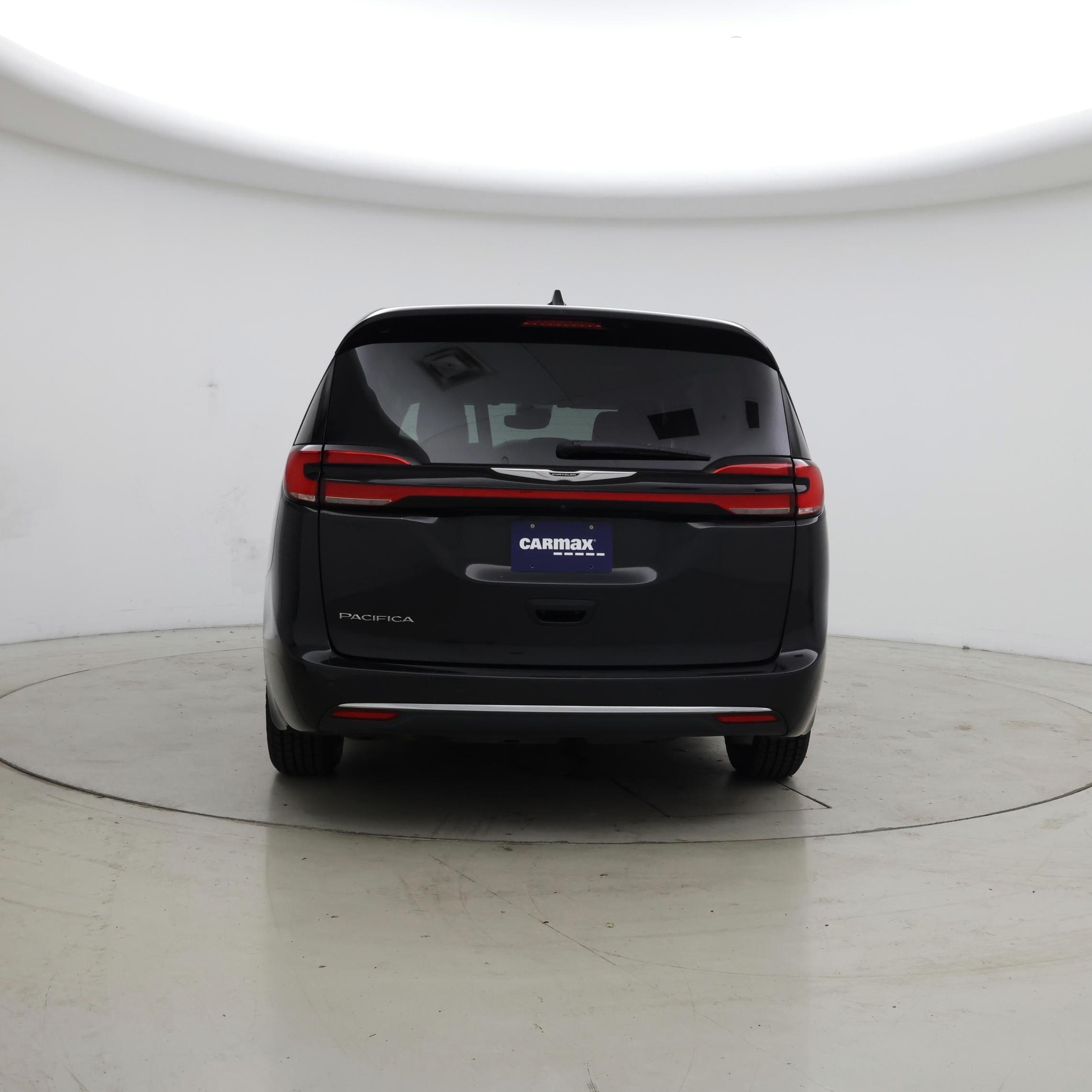 Thumbnail: 2023 Chrysler Pacifica - 6