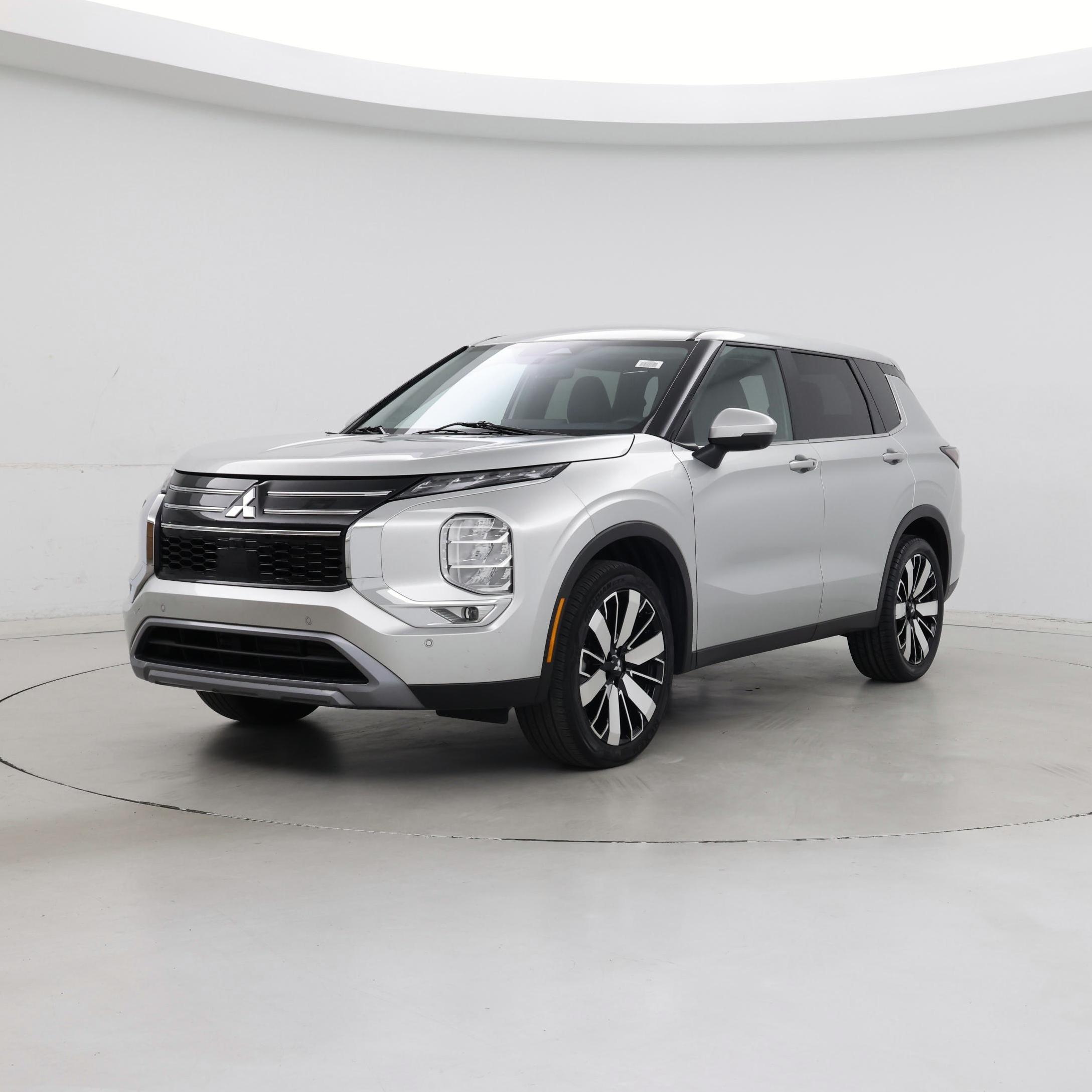 Thumbnail: 2025 Mitsubishi Outlander - 4