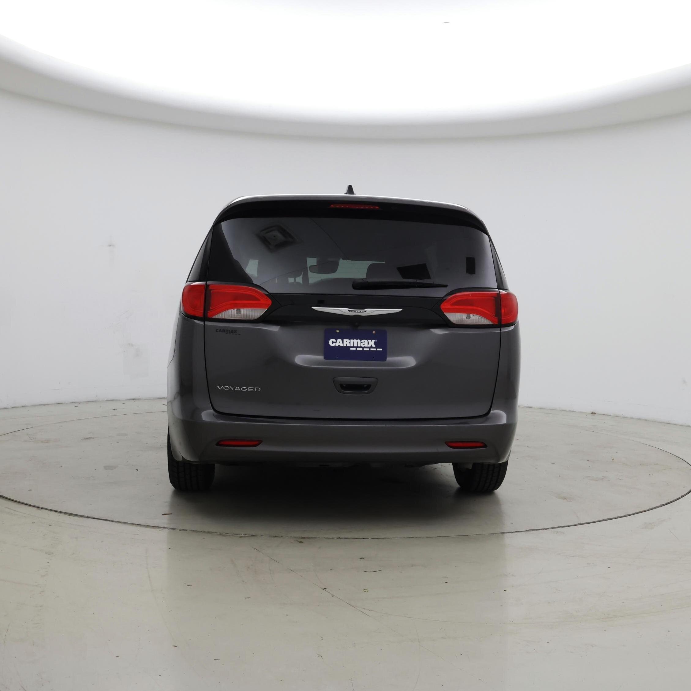 Thumbnail: 2023 Chrysler Voyager - 6