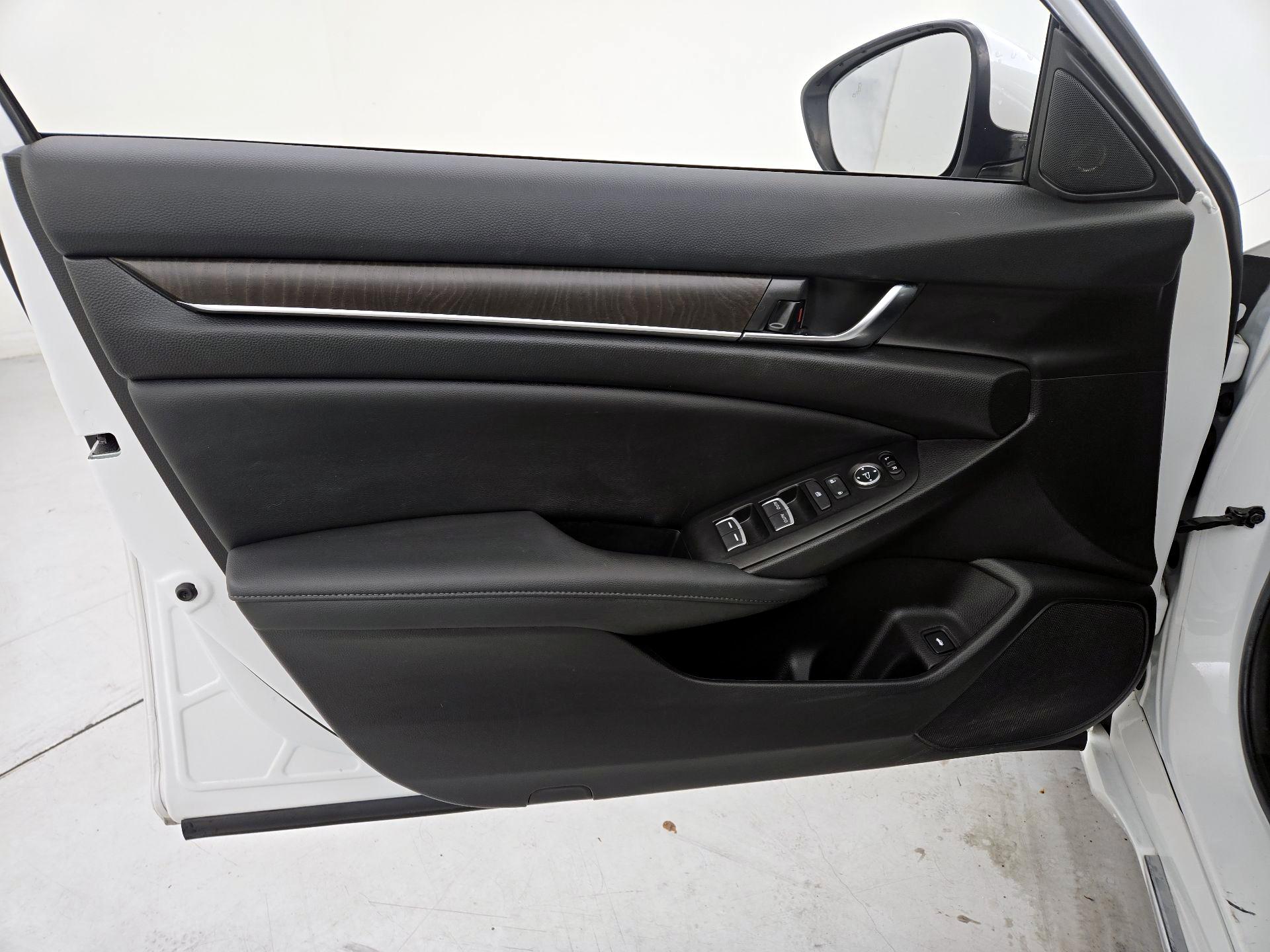 Thumbnail: 2021 Honda Accord - 12