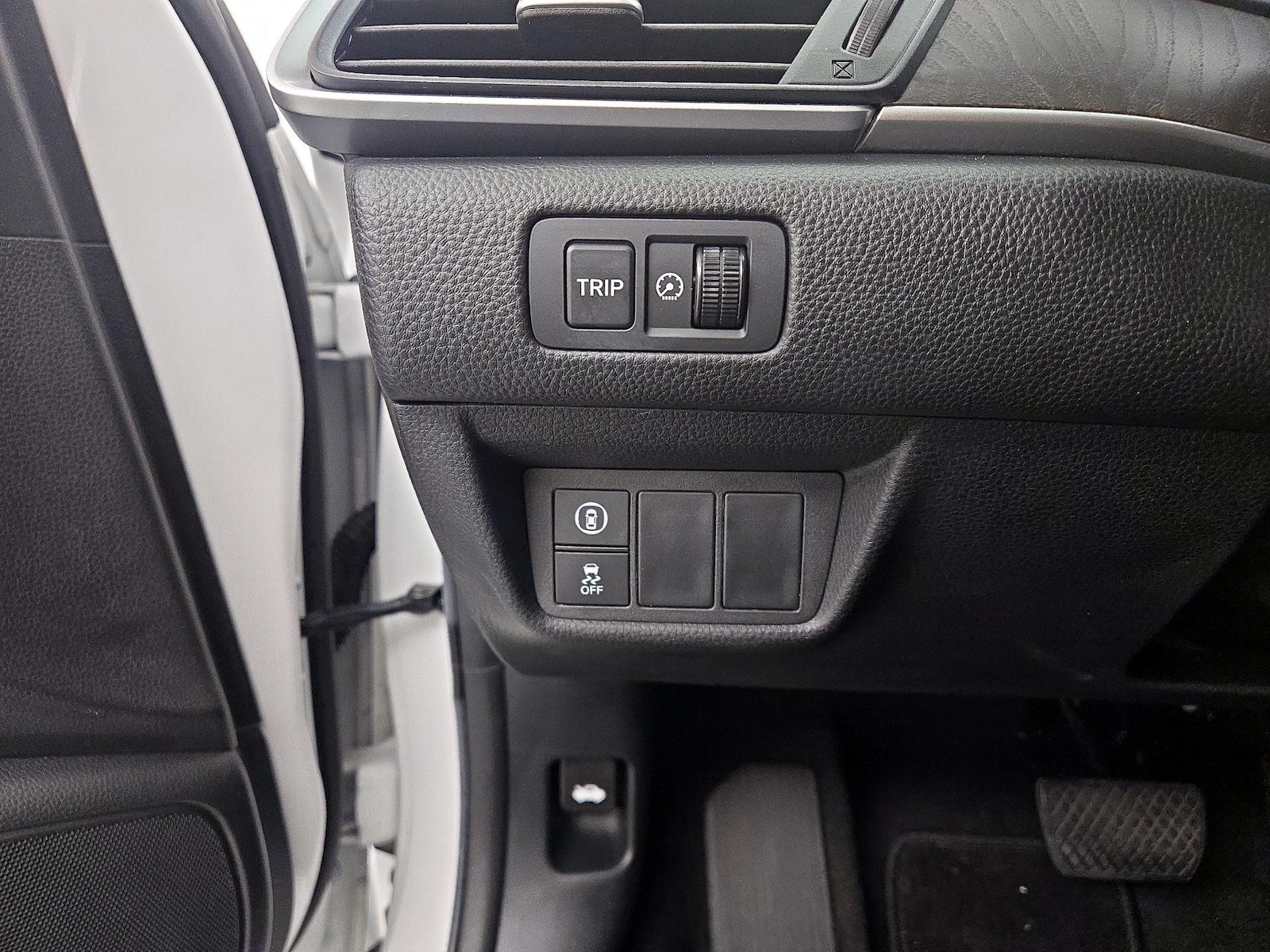 2021 Honda Accord Hybrid EX - Photo 14