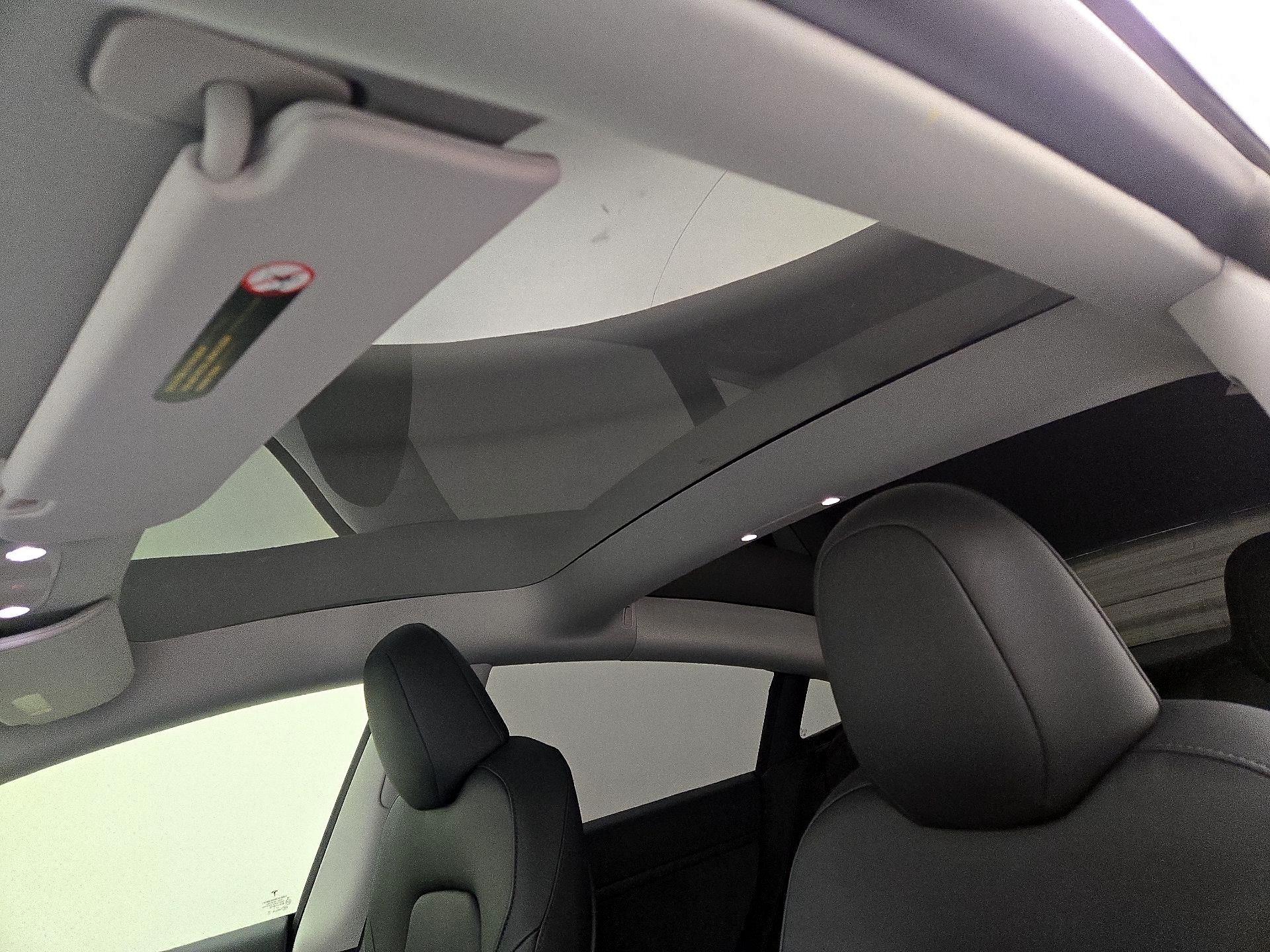 Thumbnail: 2023 Tesla Model 3 - 19