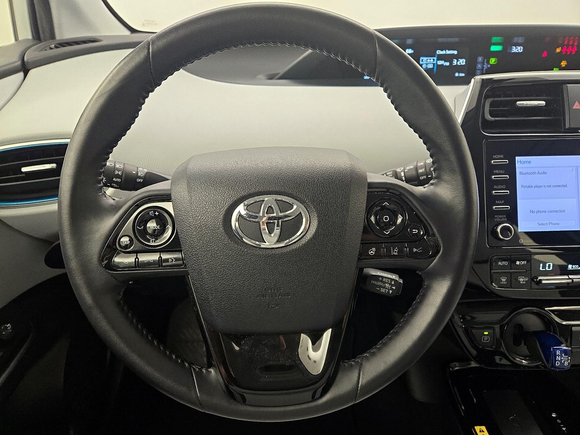 Thumbnail: 2022 Toyota Prius - 10