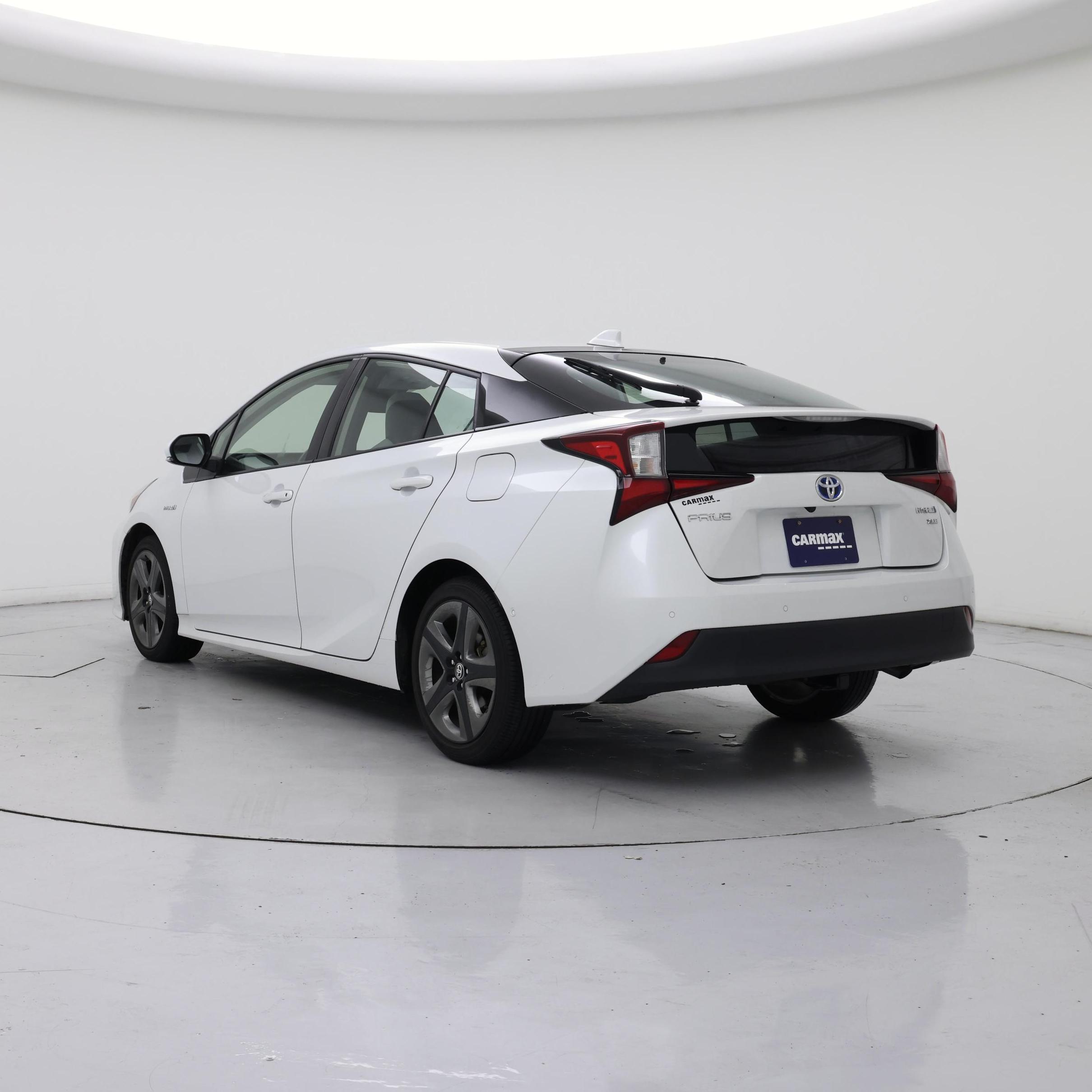 Thumbnail: 2022 Toyota Prius - 2
