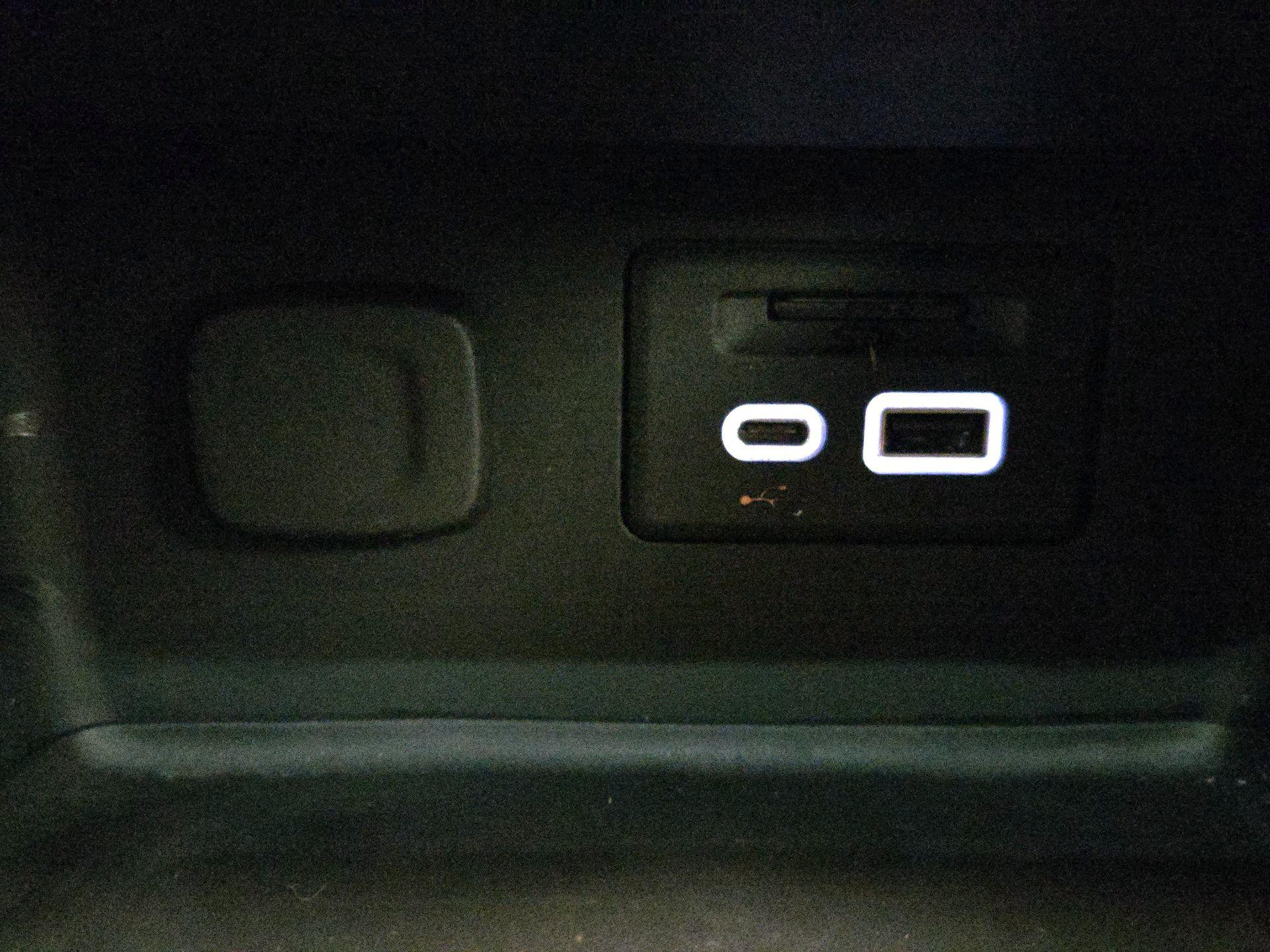 Thumbnail: 2023 GMC Acadia - 19