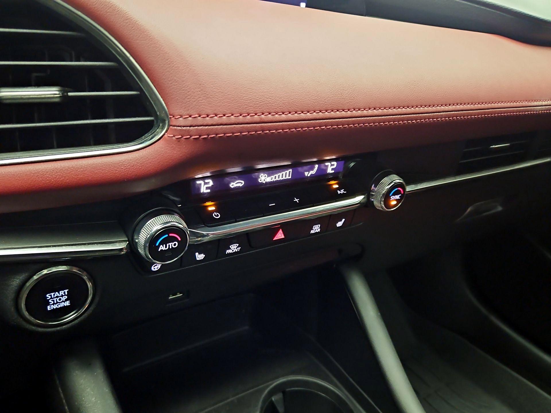 Thumbnail: 2021 Mazda Mazda3 - 17