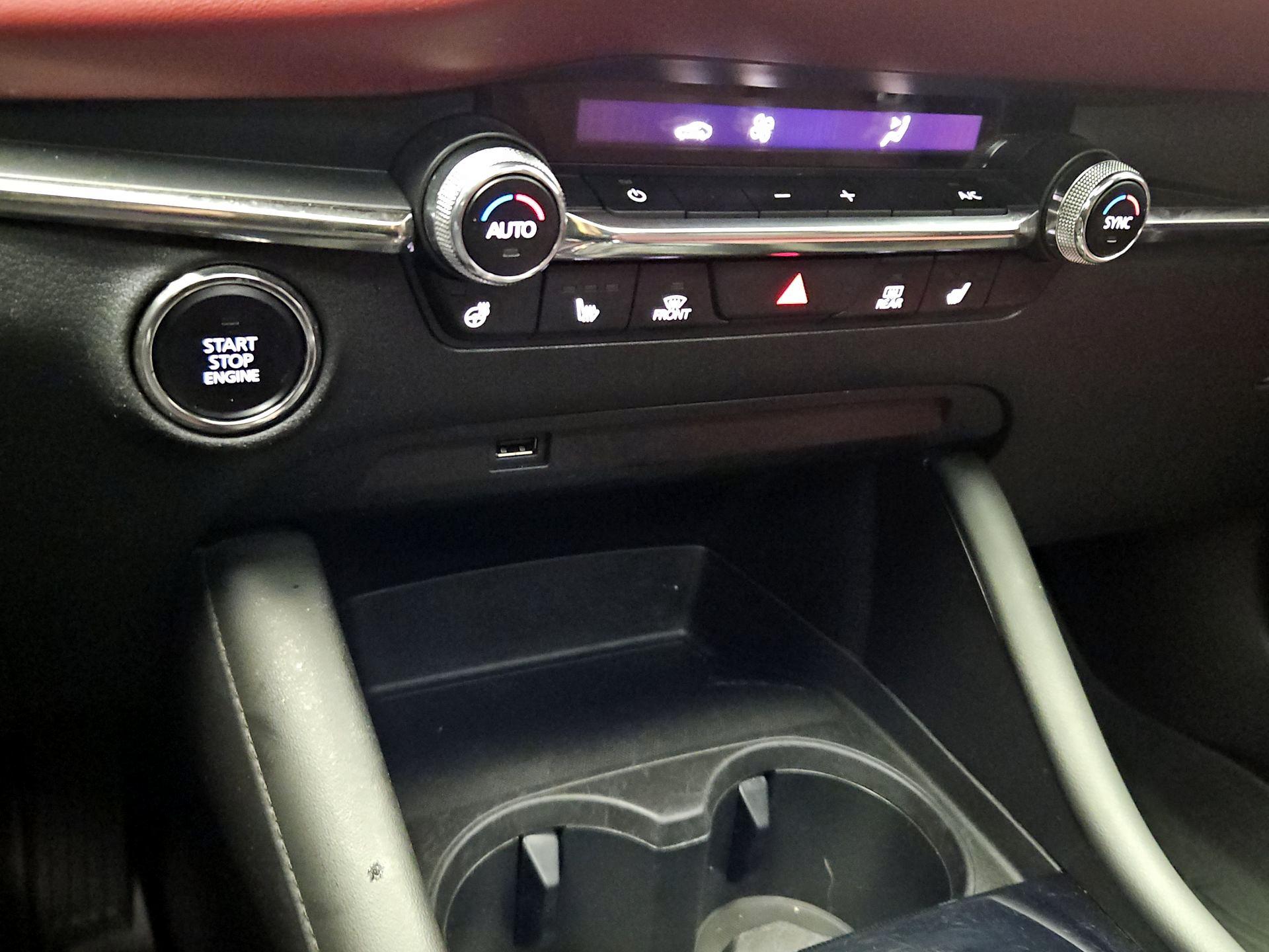 Thumbnail: 2021 Mazda Mazda3 - 19