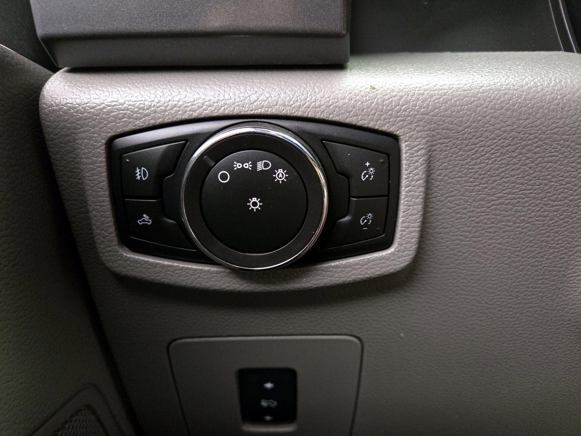 Thumbnail: 2016 Ford F-150 - 13