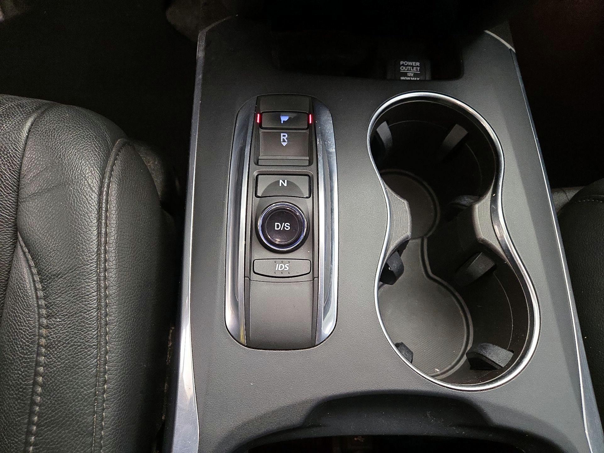 Thumbnail: 2016 Acura MDX - 17