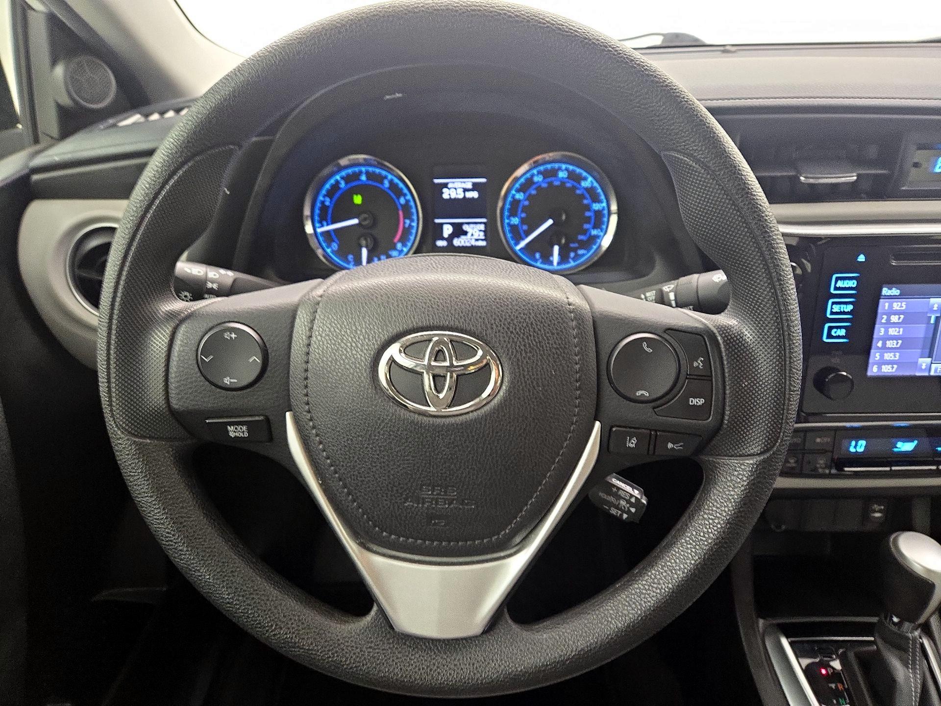 Thumbnail: 2017 Toyota Corolla - 10