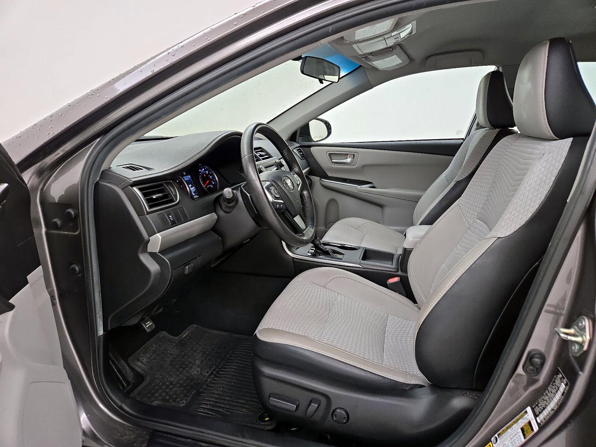 Thumbnail: 2015 Toyota Camry - 11