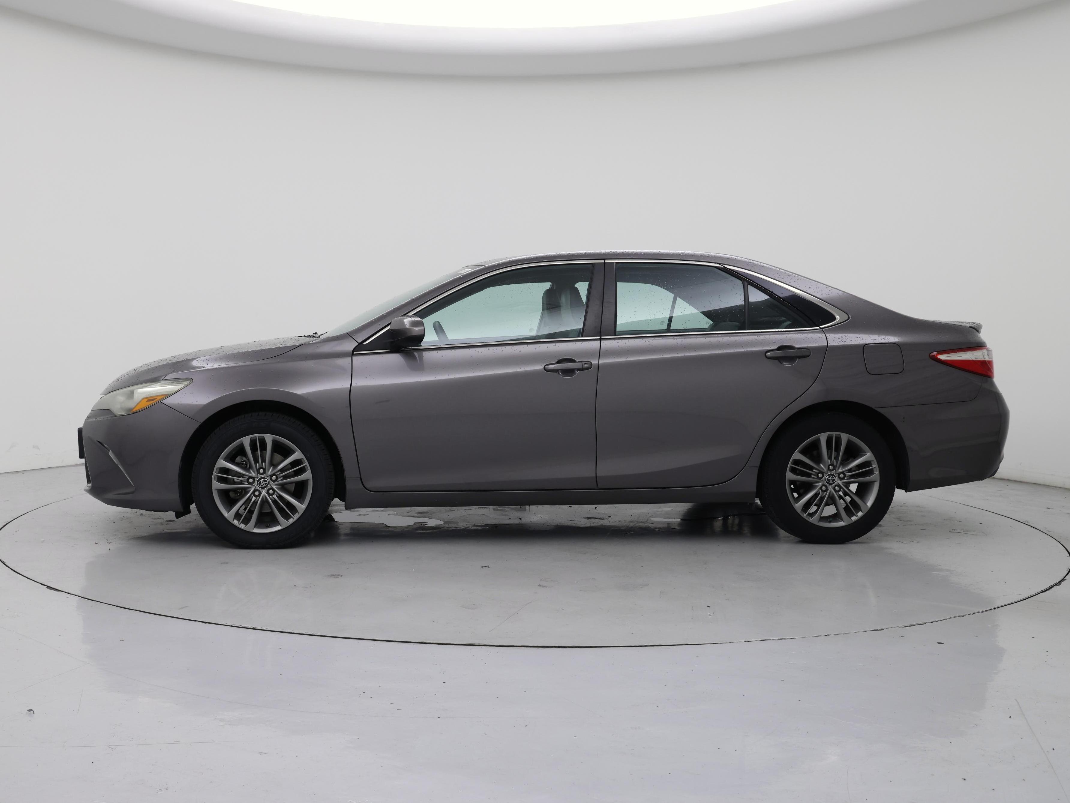 Thumbnail: 2015 Toyota Camry - 3