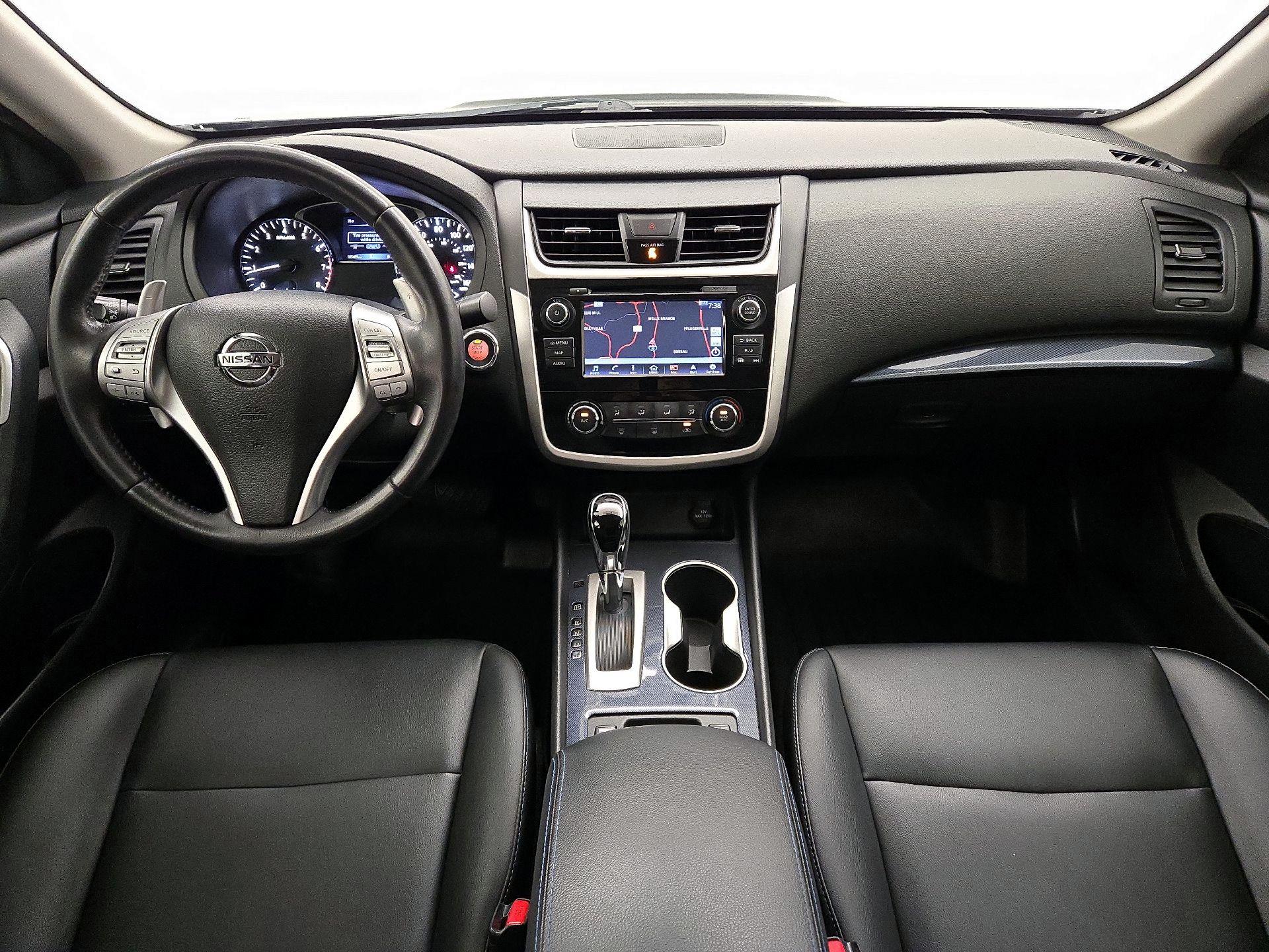 Thumbnail: 2018 Nissan Altima - 9