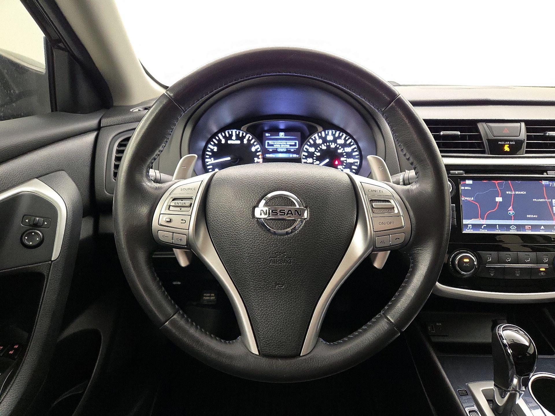Thumbnail: 2018 Nissan Altima - 10