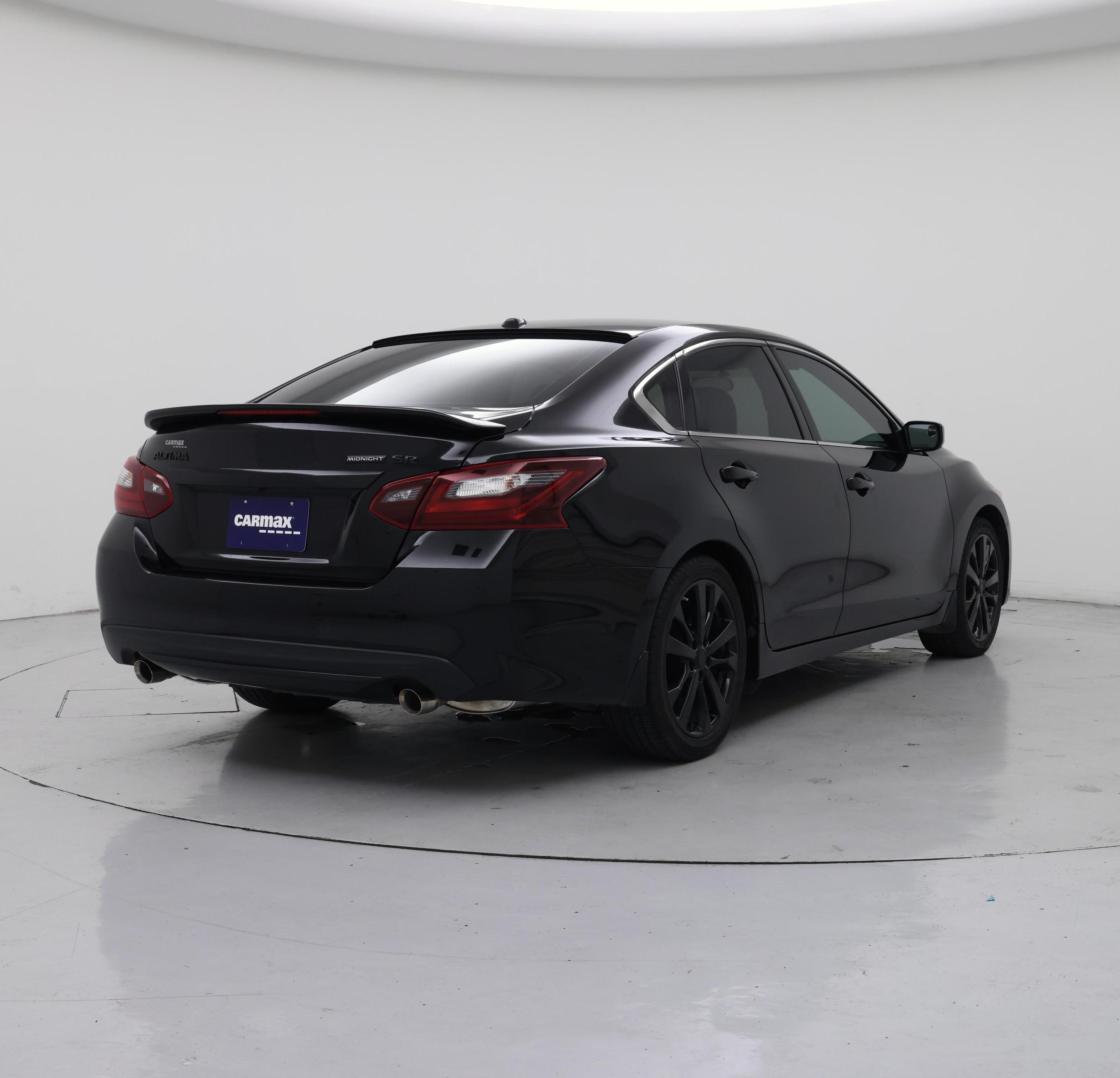 Thumbnail: 2018 Nissan Altima - 8