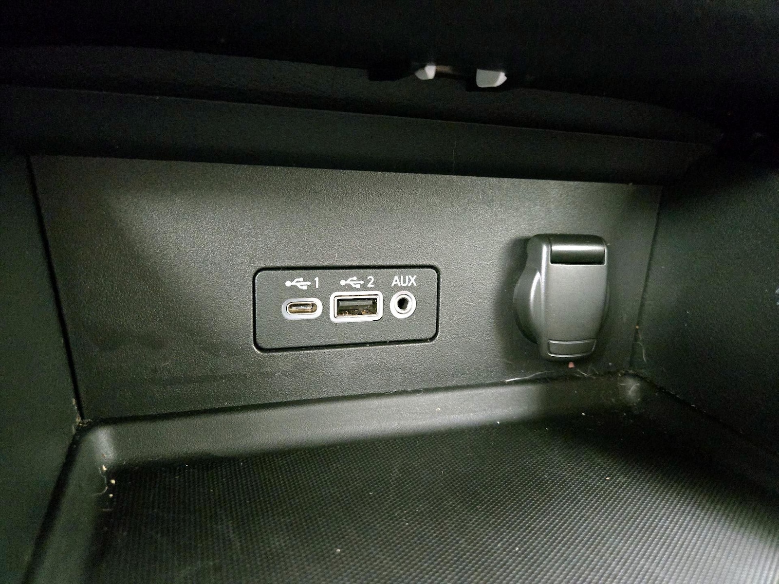 2020 Nissan Sentra SR - Photo 19