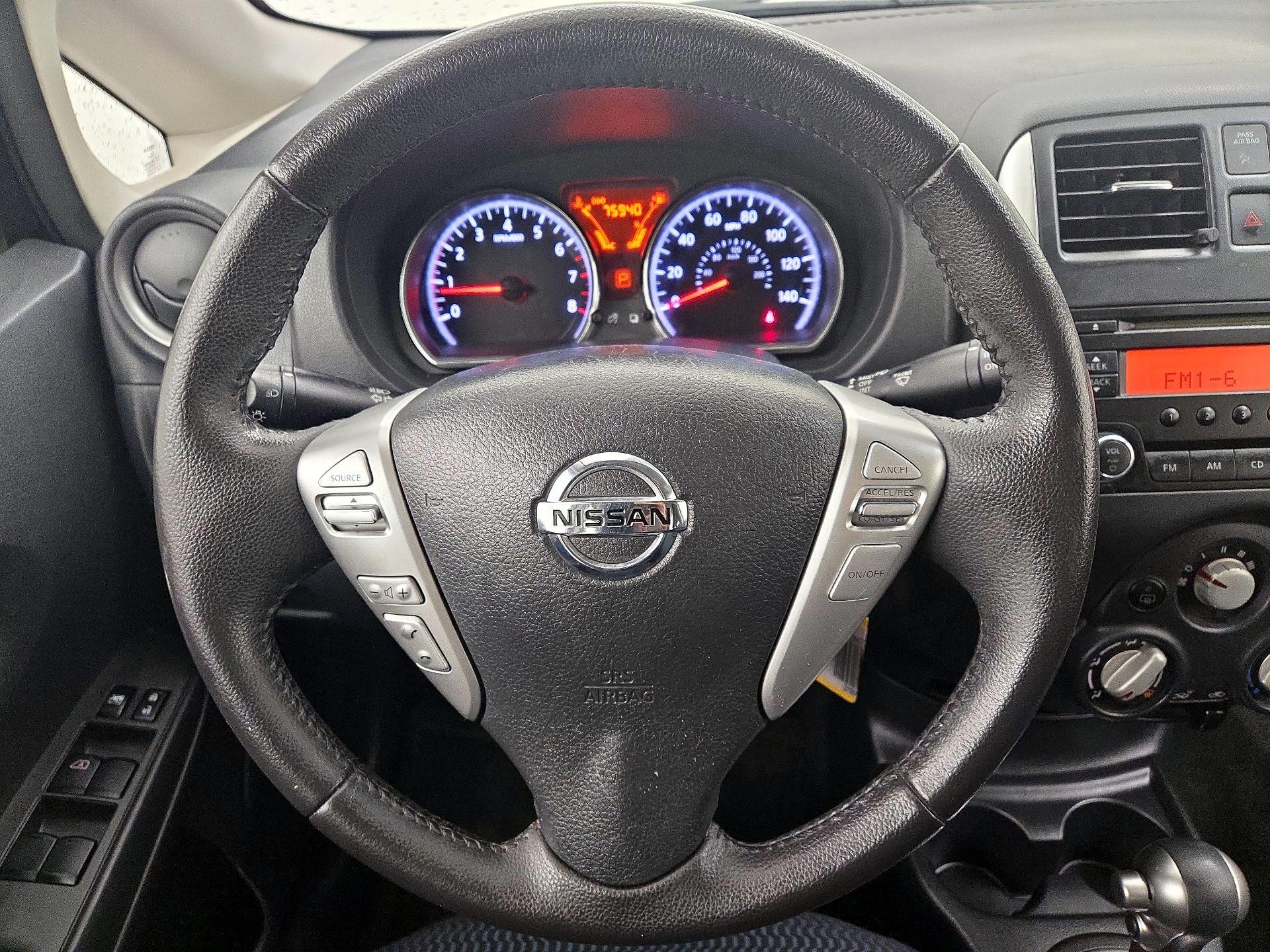 Thumbnail: 2014 Nissan Versa Note - 10