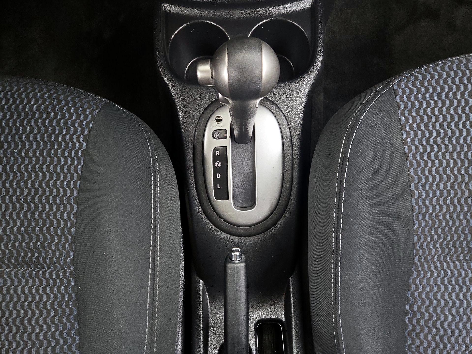 Thumbnail: 2014 Nissan Versa Note - 16