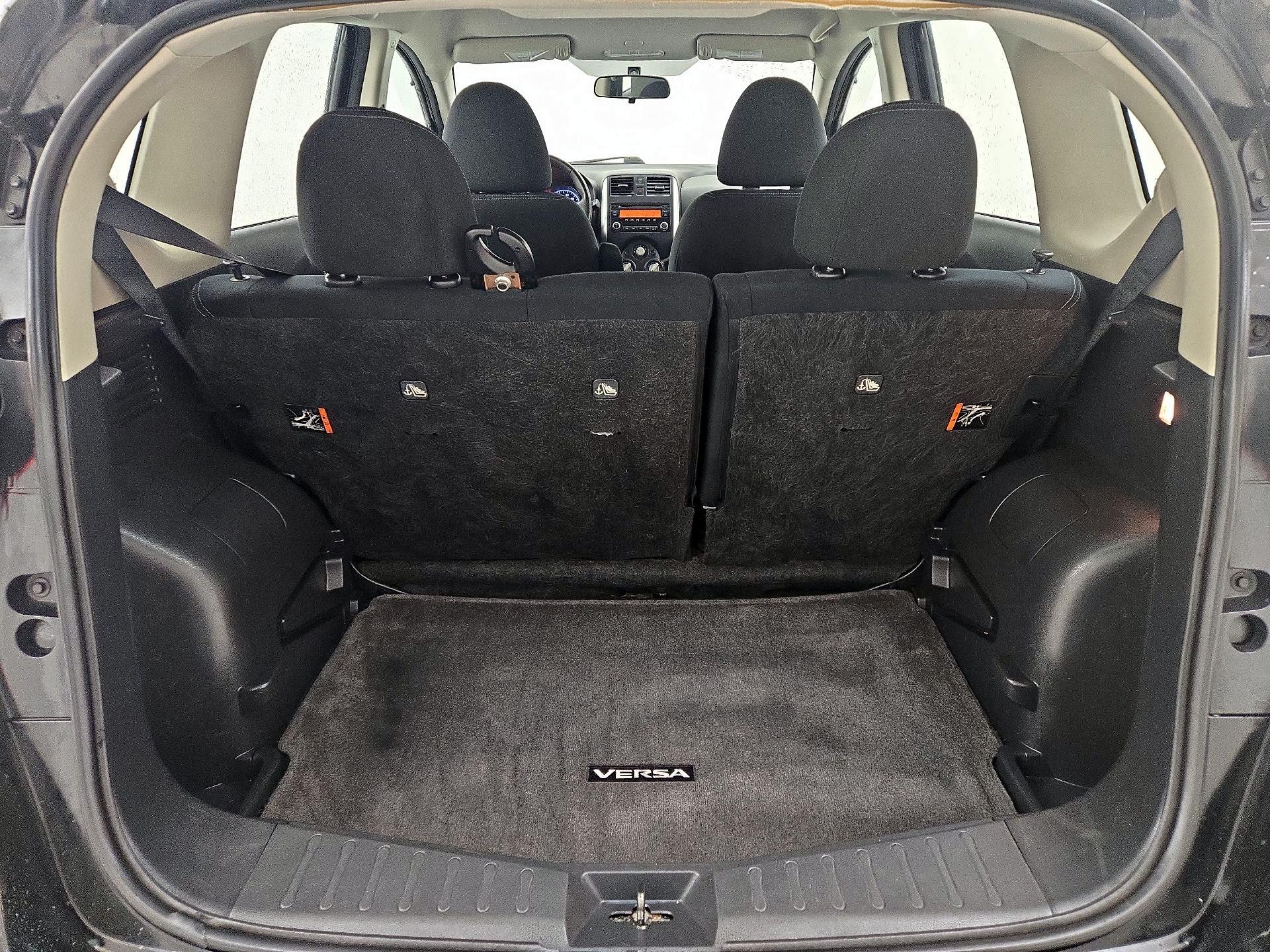 Thumbnail: 2014 Nissan Versa Note - 19
