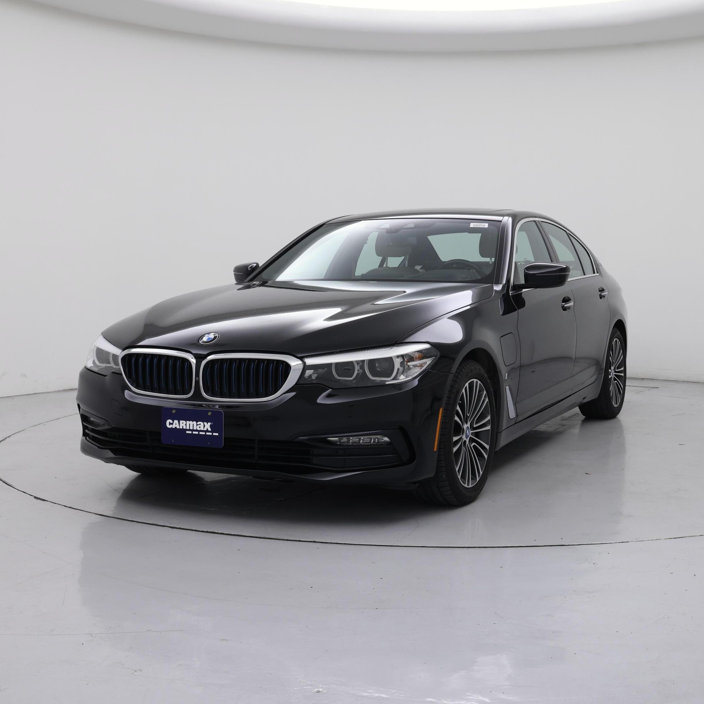 Thumbnail: 2018 BMW 5 Series - 4