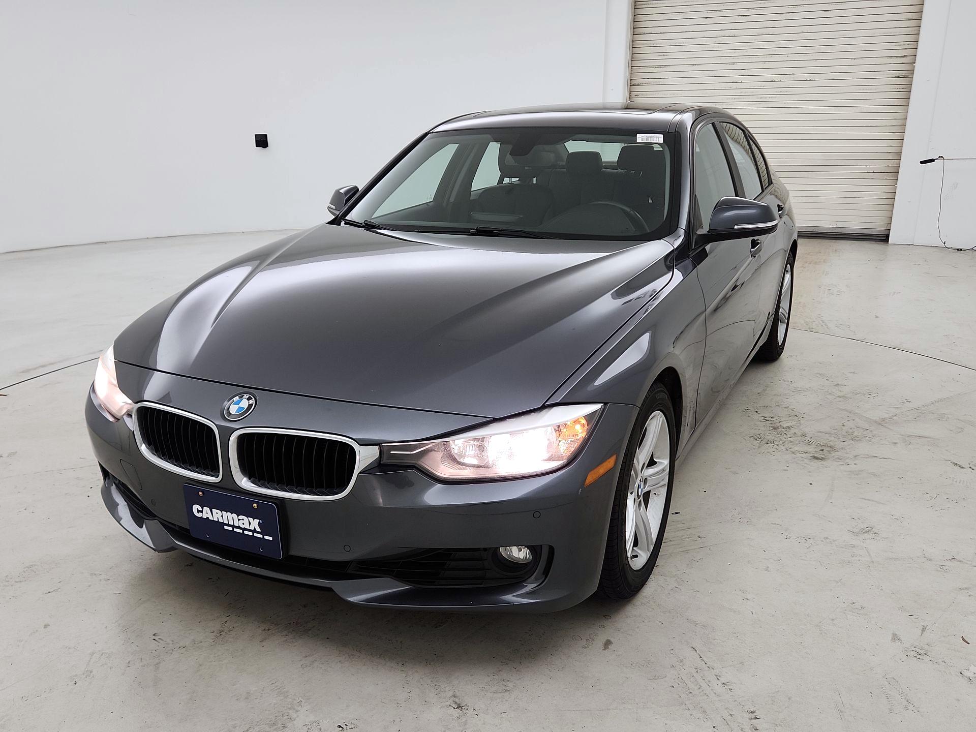 Thumbnail: 2015 BMW 3 Series - 3