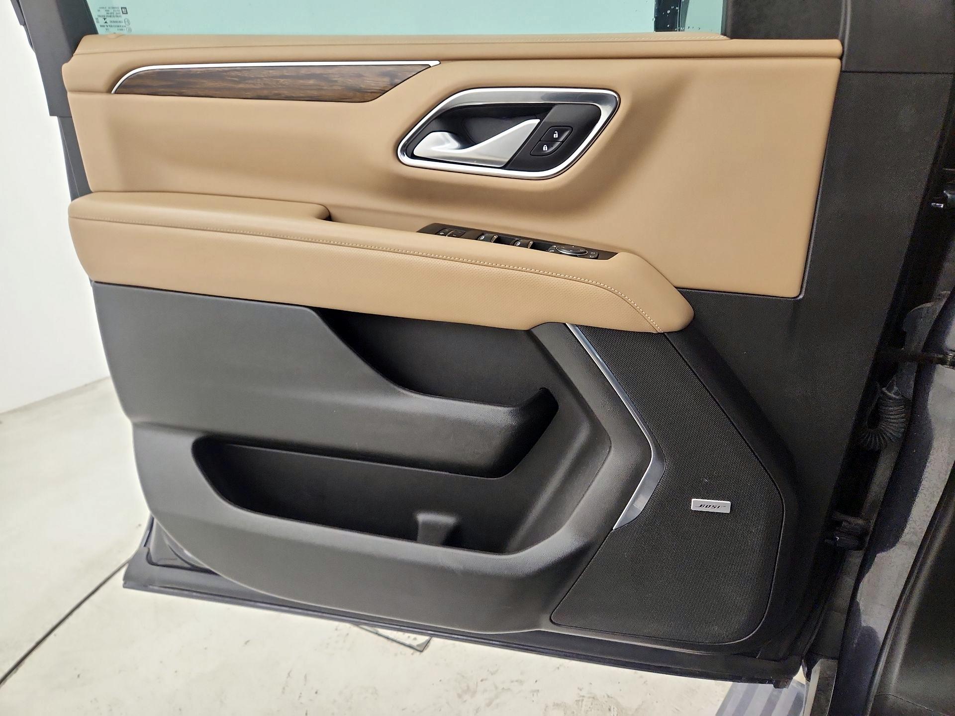 Thumbnail: 2022 Chevrolet Suburban - 10