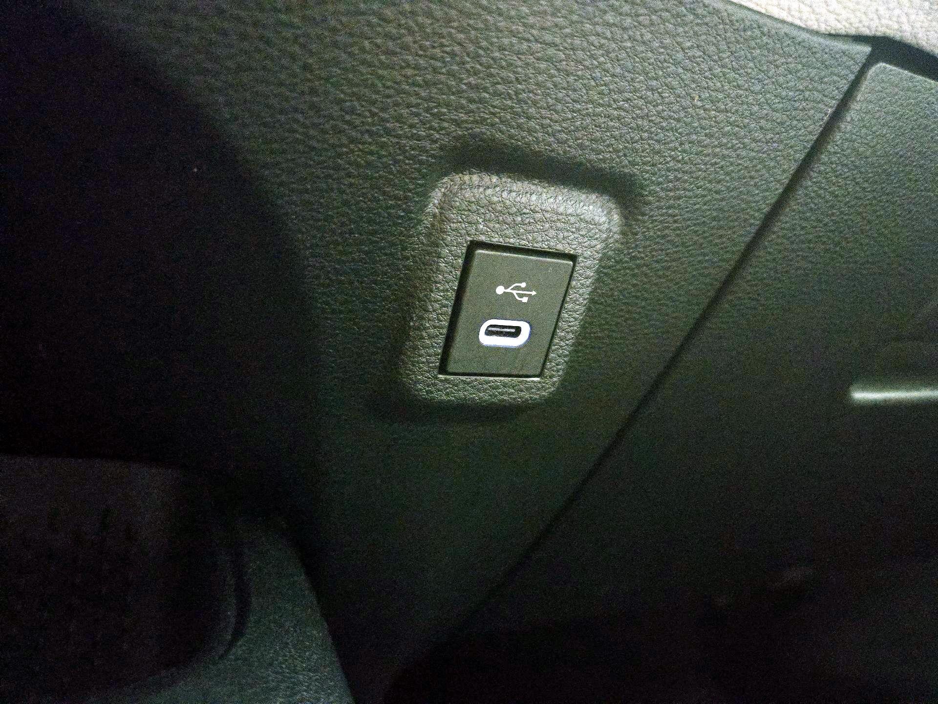 Thumbnail: 2024 Toyota Corolla - 18