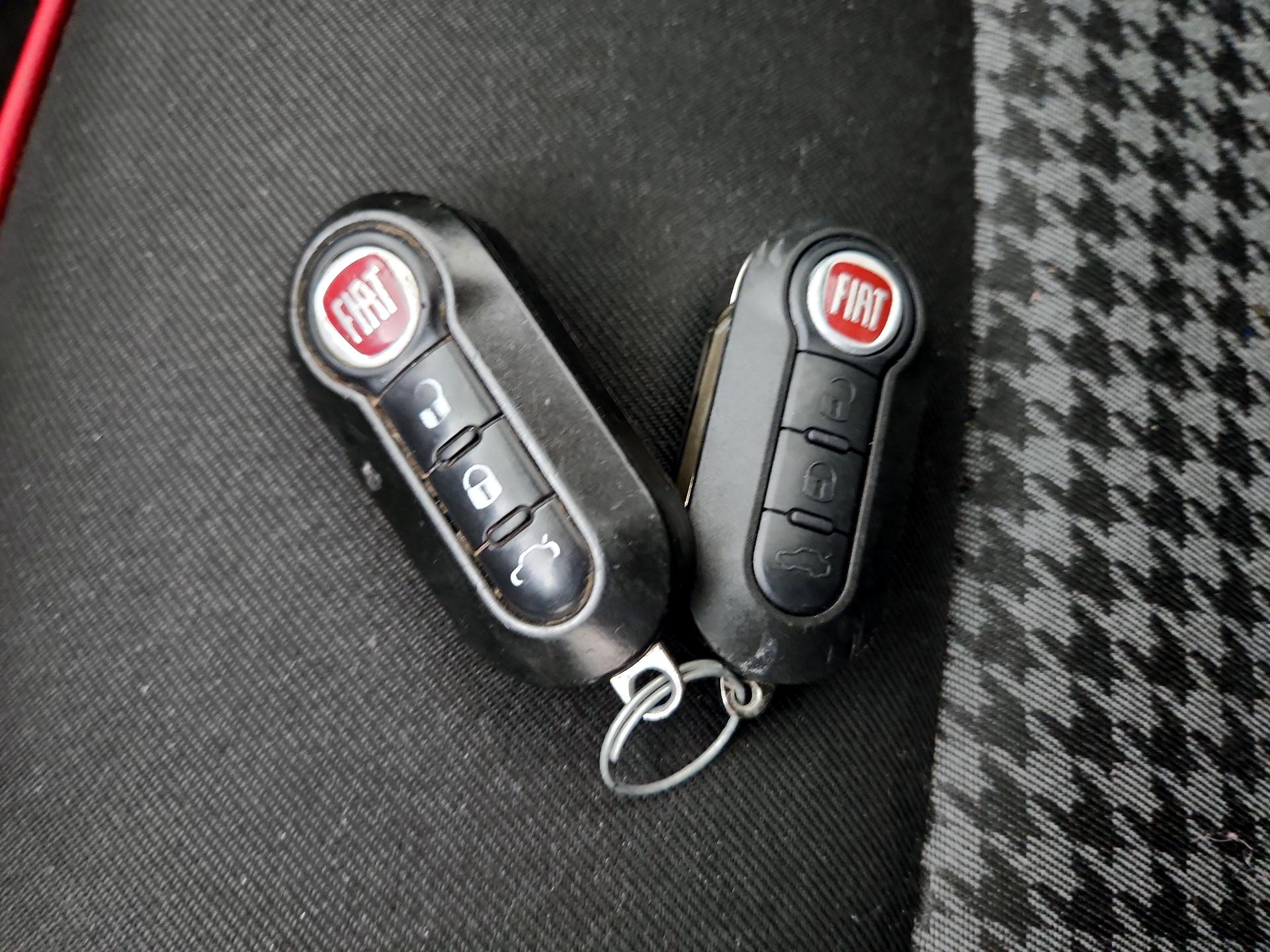 Thumbnail: 2017 Fiat 500 - 18